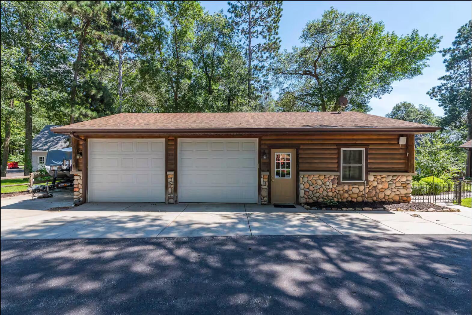 1986 single family home for sale at 30275 Pequot Boulevard in Pequot Lakes, MN — 3 bed, 3 bath (photo 19 of 67)
