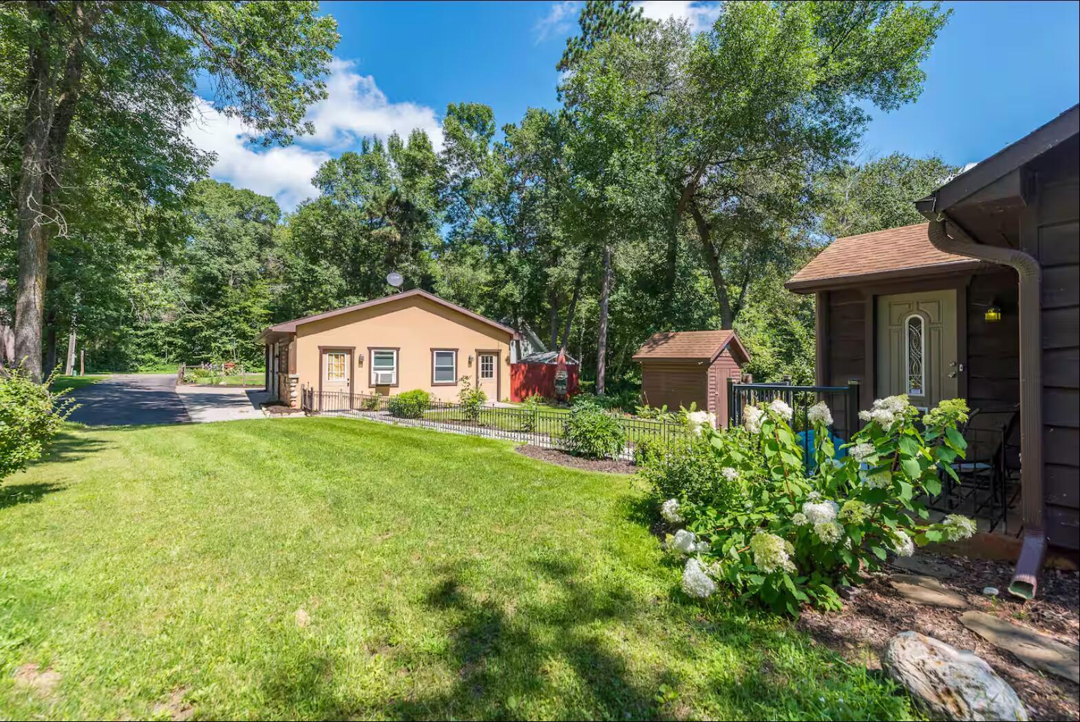 1986 single family home for sale at 30275 Pequot Boulevard in Pequot Lakes, MN — 3 bed, 3 bath (photo 24 of 67)