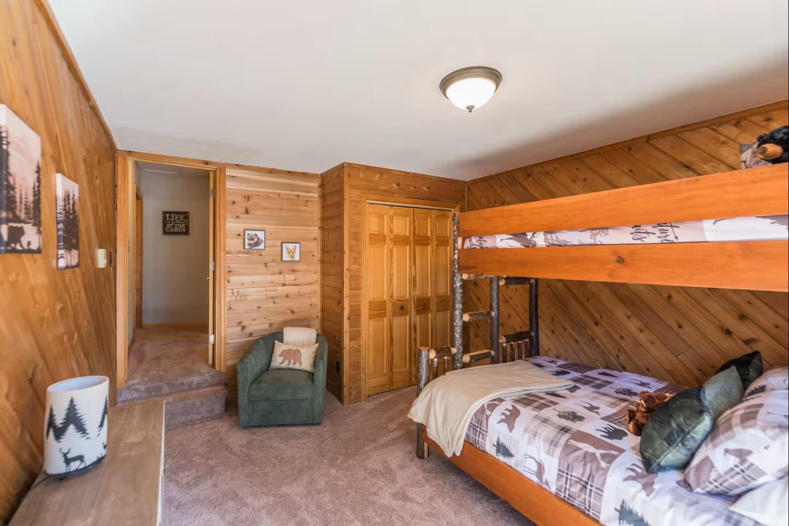 1986 single family home for sale at 30275 Pequot Boulevard in Pequot Lakes, MN — 3 bed, 3 bath (photo 7 of 67)