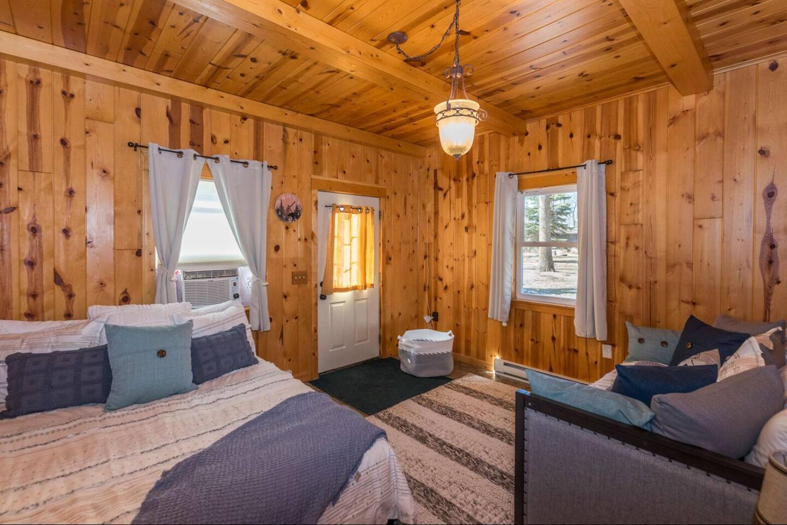 1986 single family home for sale at 30275 Pequot Boulevard in Pequot Lakes, MN — 3 bed, 3 bath (photo 9 of 67)