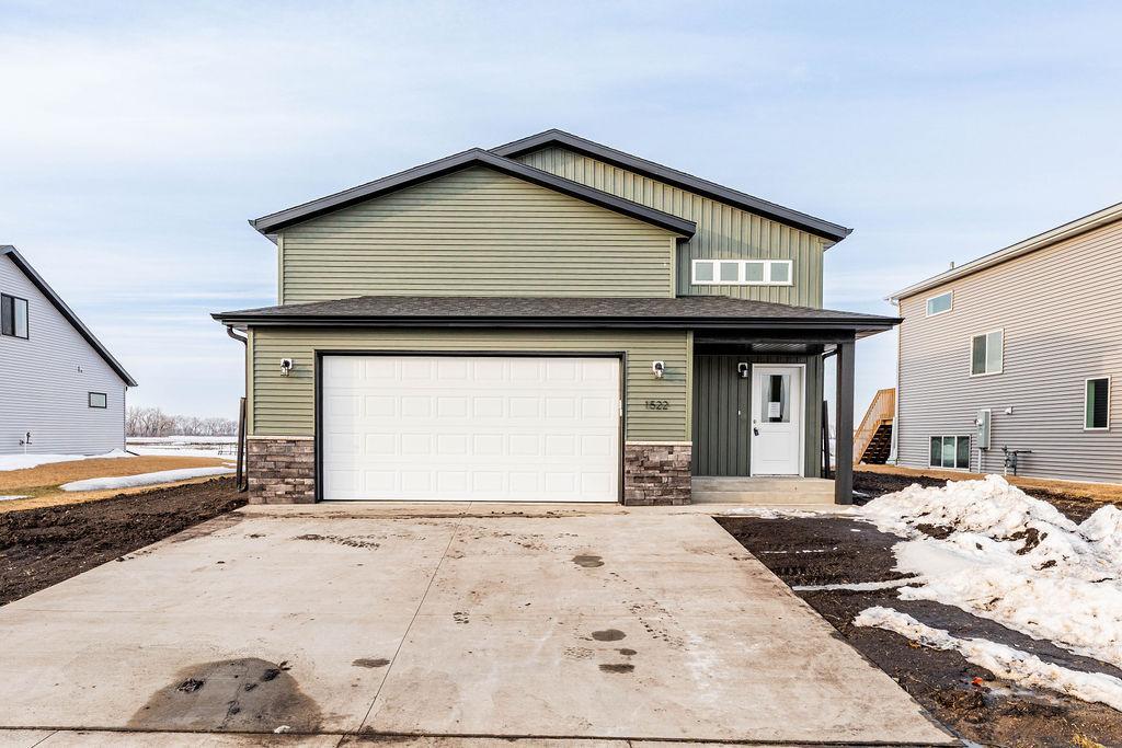 1519 Keystone Circle NE, Dilworth, MN