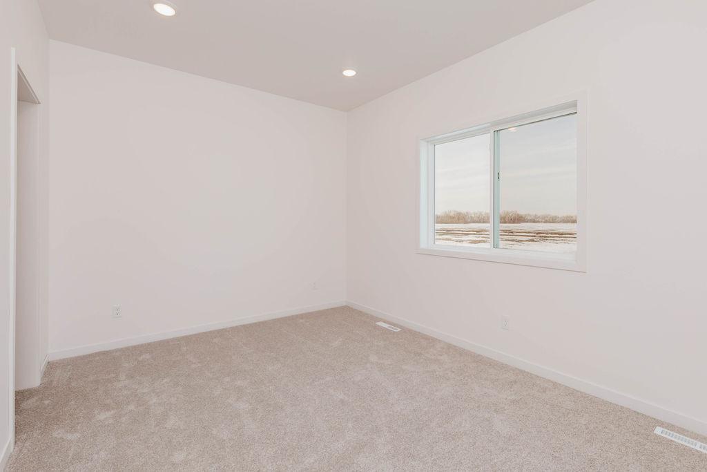 2026 single family home for sale at 1519 Keystone Circle NE in Dilworth, MN — 4 bed, 2 bath (photo 14 of 33)