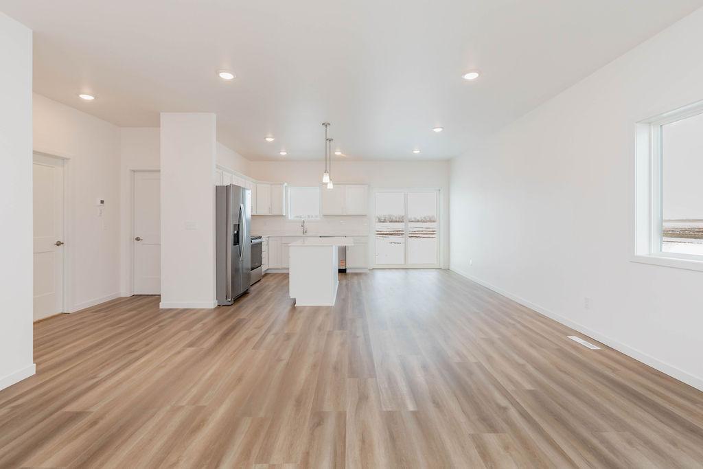 2026 single family home for sale at 1519 Keystone Circle NE in Dilworth, MN — 4 bed, 2 bath (photo 3 of 33)
