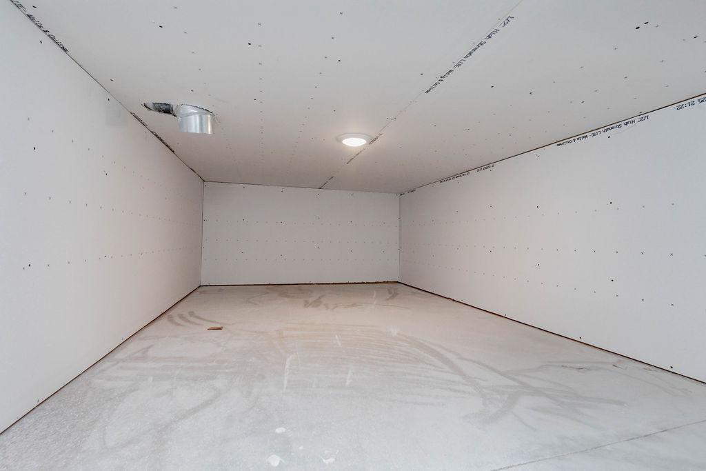 2026 single family home for sale at 1519 Keystone Circle NE in Dilworth, MN — 4 bed, 2 bath (photo 22 of 33)