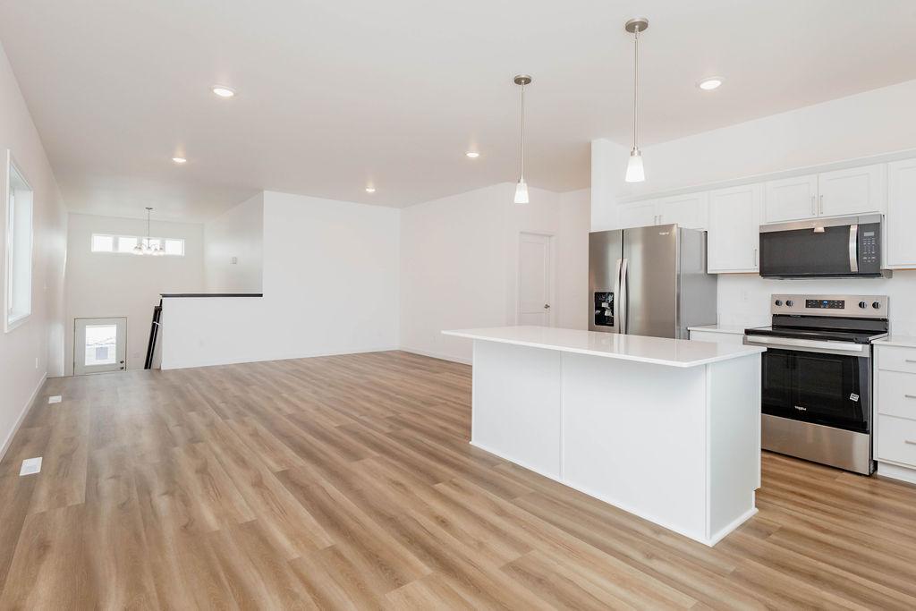 2026 single family home for sale at 1519 Keystone Circle NE in Dilworth, MN — 4 bed, 2 bath (photo 4 of 33)