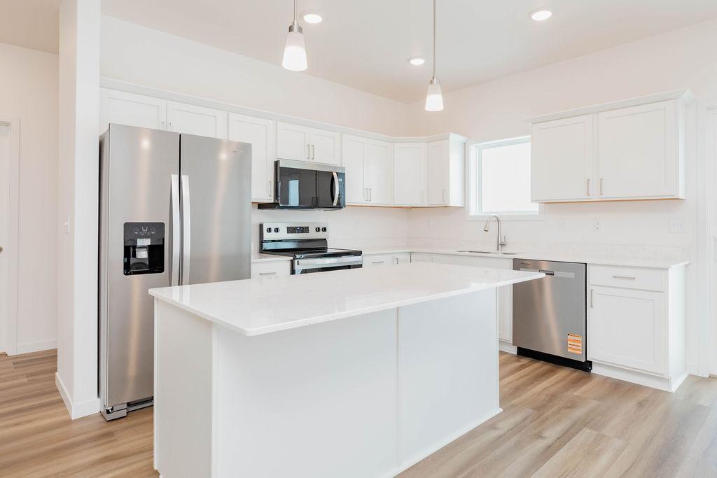2026 single family home for sale at 1519 Keystone Circle NE in Dilworth, MN — 4 bed, 2 bath (photo 7 of 33)