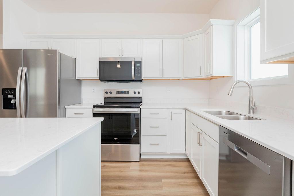 2026 single family home for sale at 1519 Keystone Circle NE in Dilworth, MN — 4 bed, 2 bath (photo 8 of 33)
