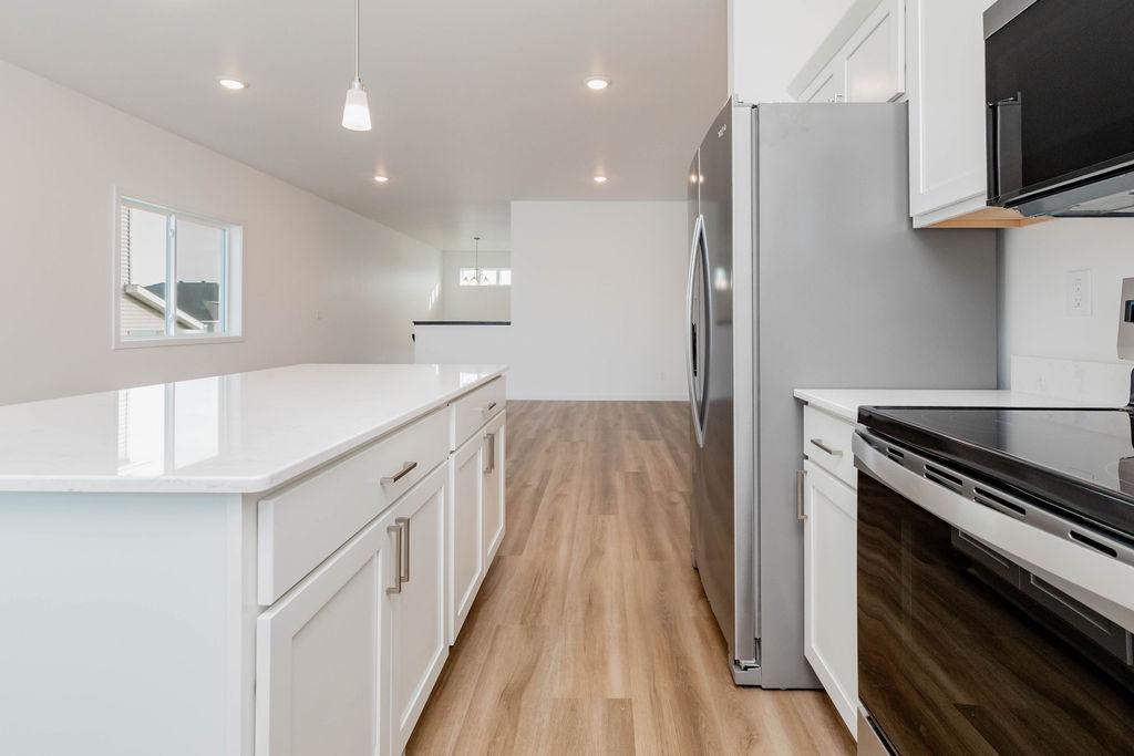 2026 single family home for sale at 1519 Keystone Circle NE in Dilworth, MN — 4 bed, 2 bath (photo 9 of 33)
