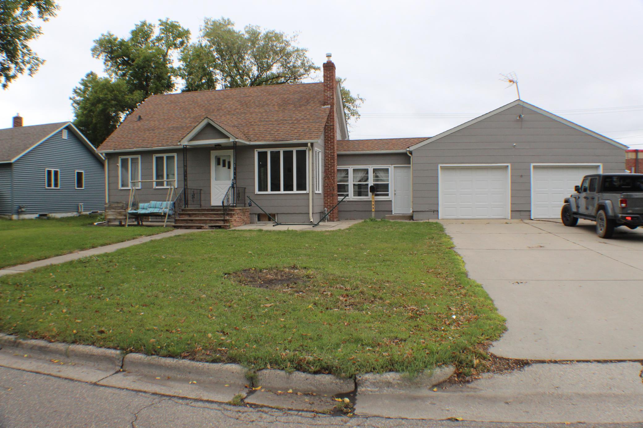 1951 single family home for sale at 1409 Fillmore Street in Alexandria, MN — 3 bed, 2 bath (photo 21 of 24)