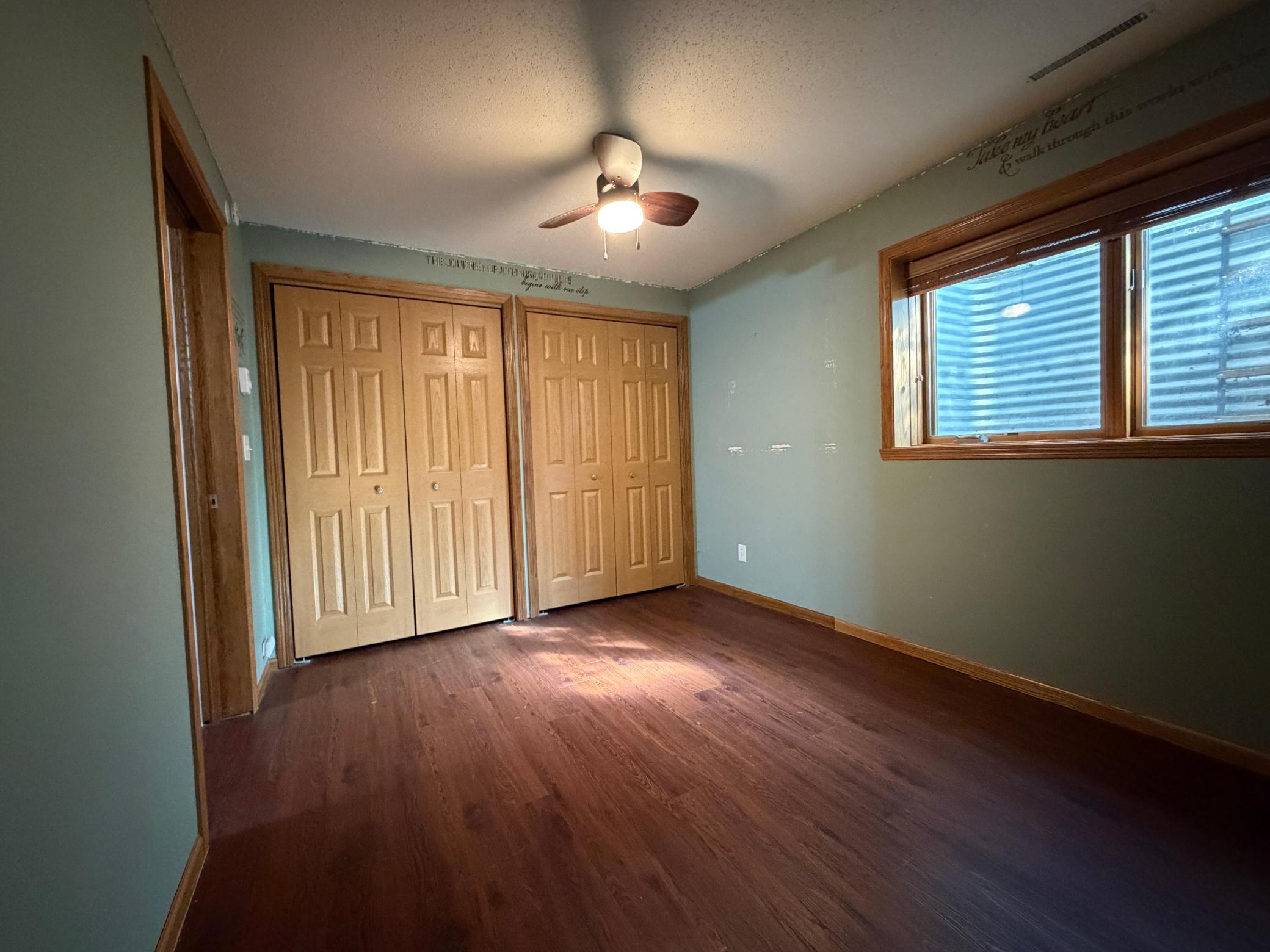 2005 single family home for sale at 604 10th Avenue SE in Barnesville, MN — 5 bed, 2 bath (photo 38 of 56)