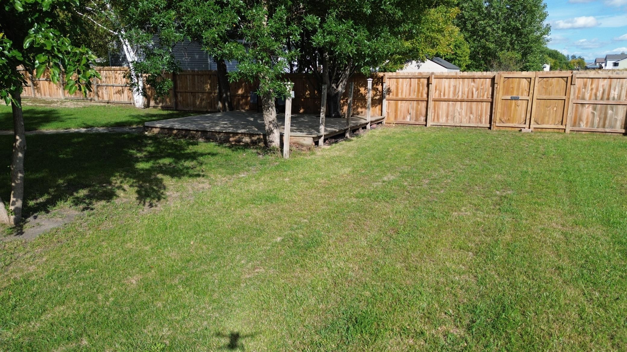 2005 single family home for sale at 604 10th Avenue SE in Barnesville, MN — 5 bed, 2 bath (photo 6 of 56)