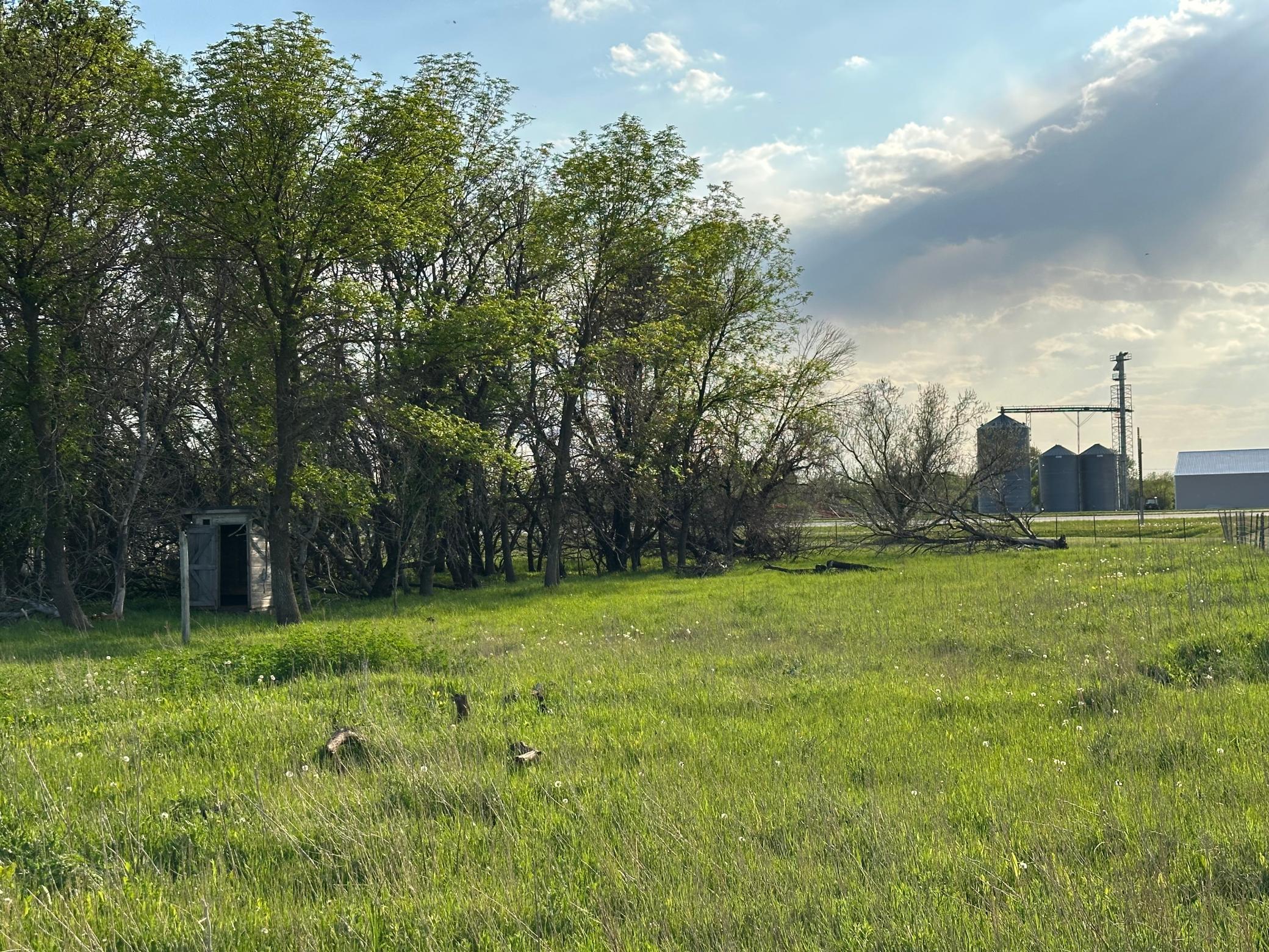 1974 single family home for sale at 1582 NE Freedom Avenue in Manvel, ND — 2 bed, 1 bath (photo 12 of 55)