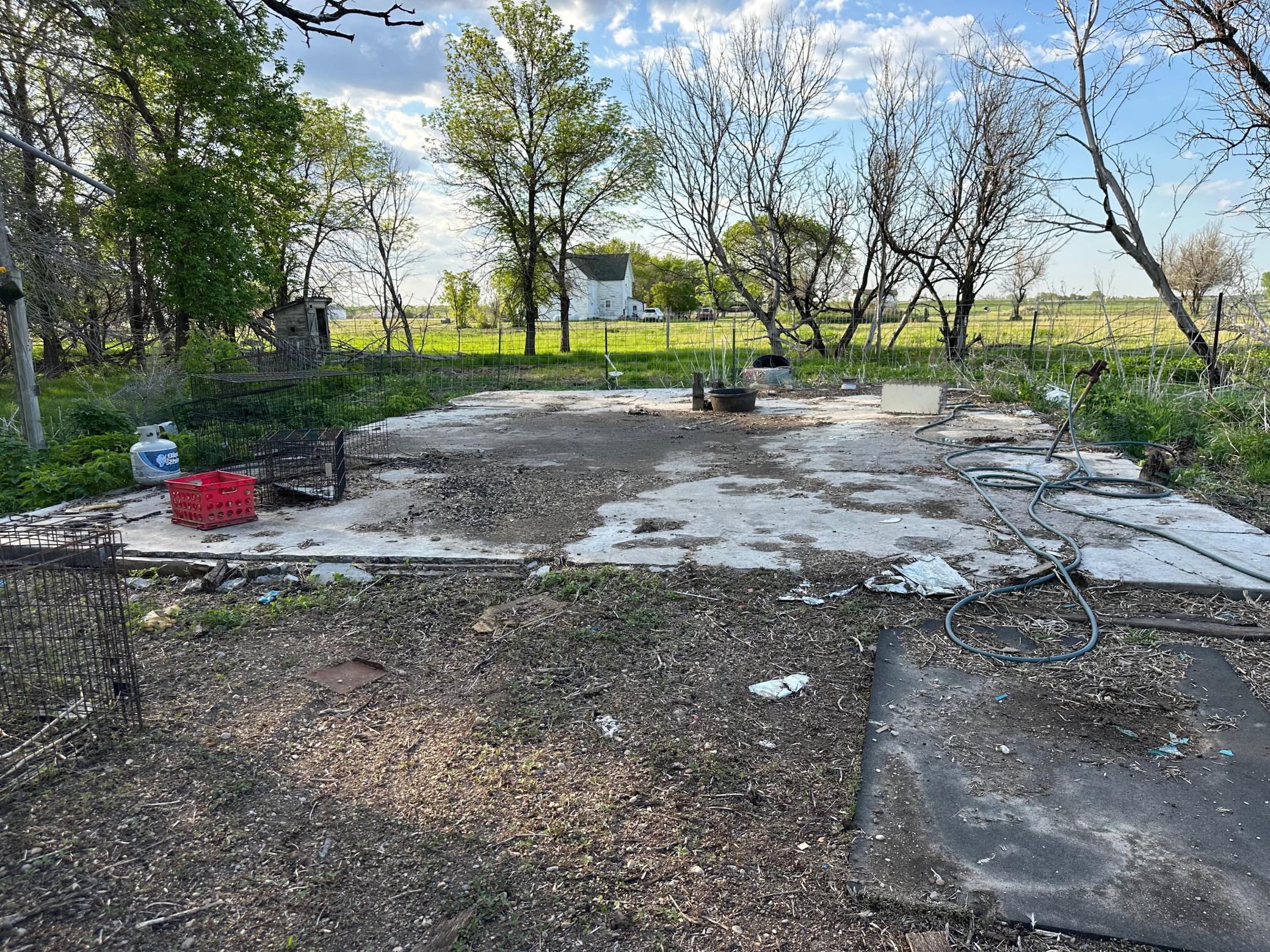 1974 single family home for sale at 1582 NE Freedom Avenue in Manvel, ND — 2 bed, 1 bath (photo 16 of 55)