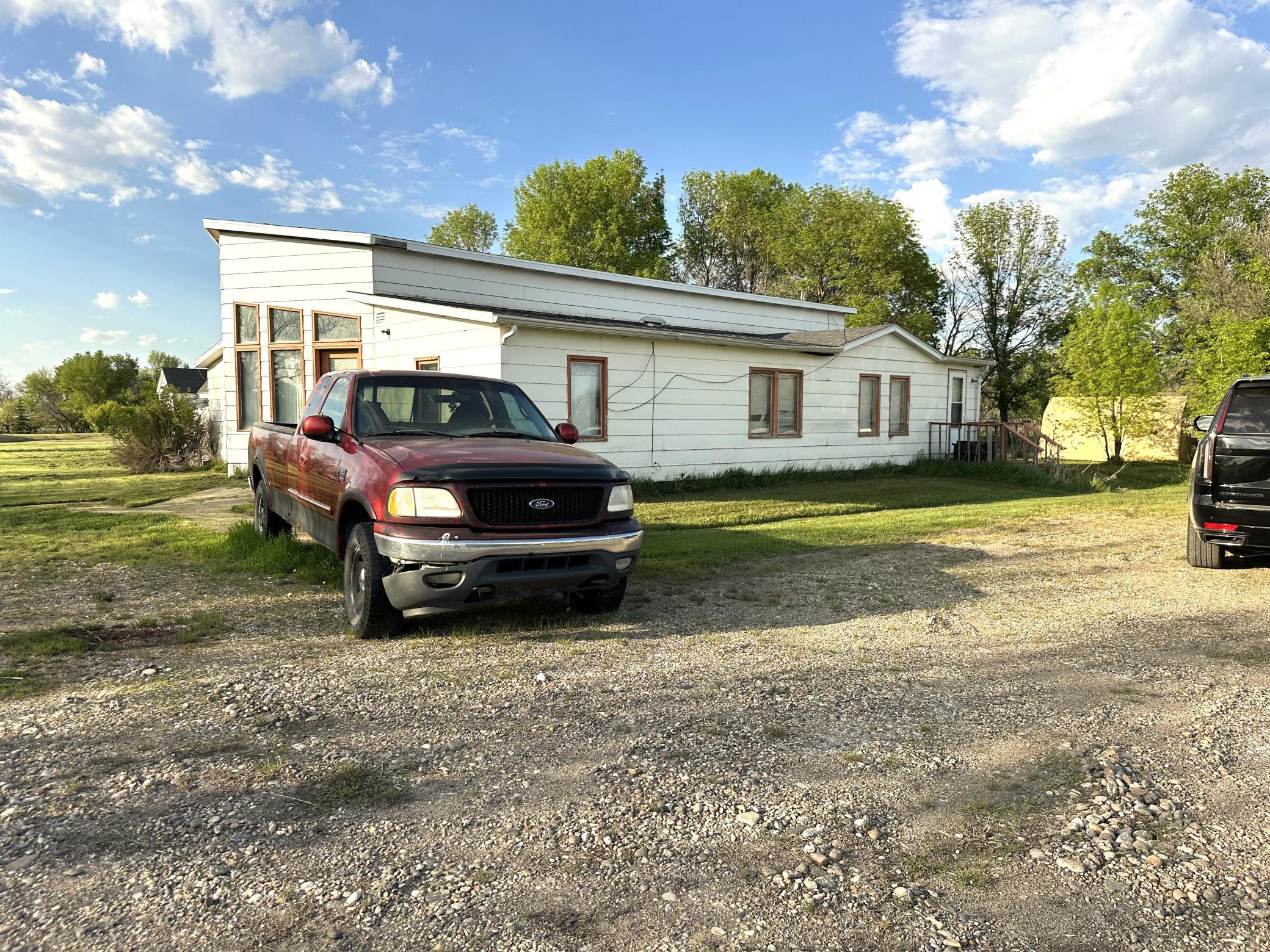 1974 single family home for sale at 1582 NE Freedom Avenue in Manvel, ND — 2 bed, 1 bath (photo 22 of 55)