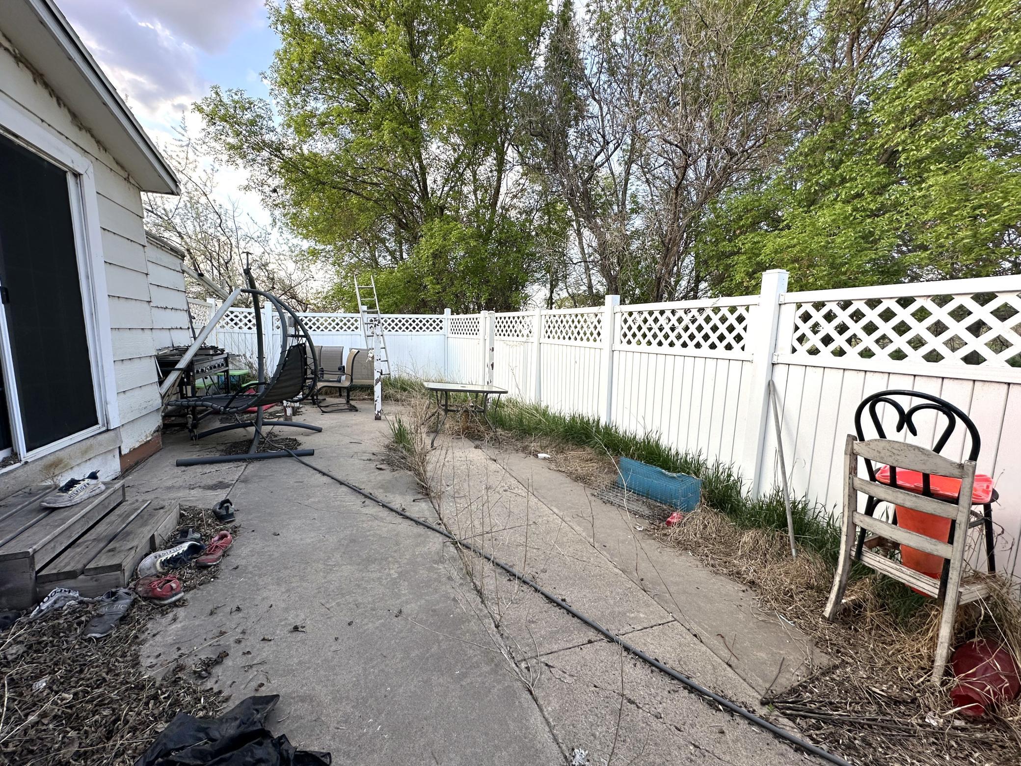 1974 single family home for sale at 1582 NE Freedom Avenue in Manvel, ND — 2 bed, 1 bath (photo 37 of 55)