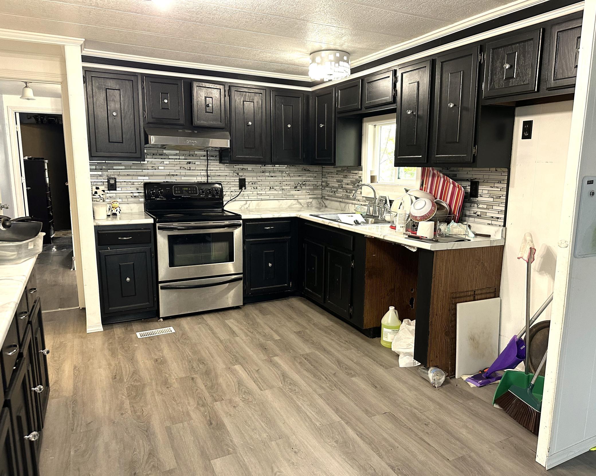 1974 single family home for sale at 1582 NE Freedom Avenue in Manvel, ND — 2 bed, 1 bath (photo 42 of 55)
