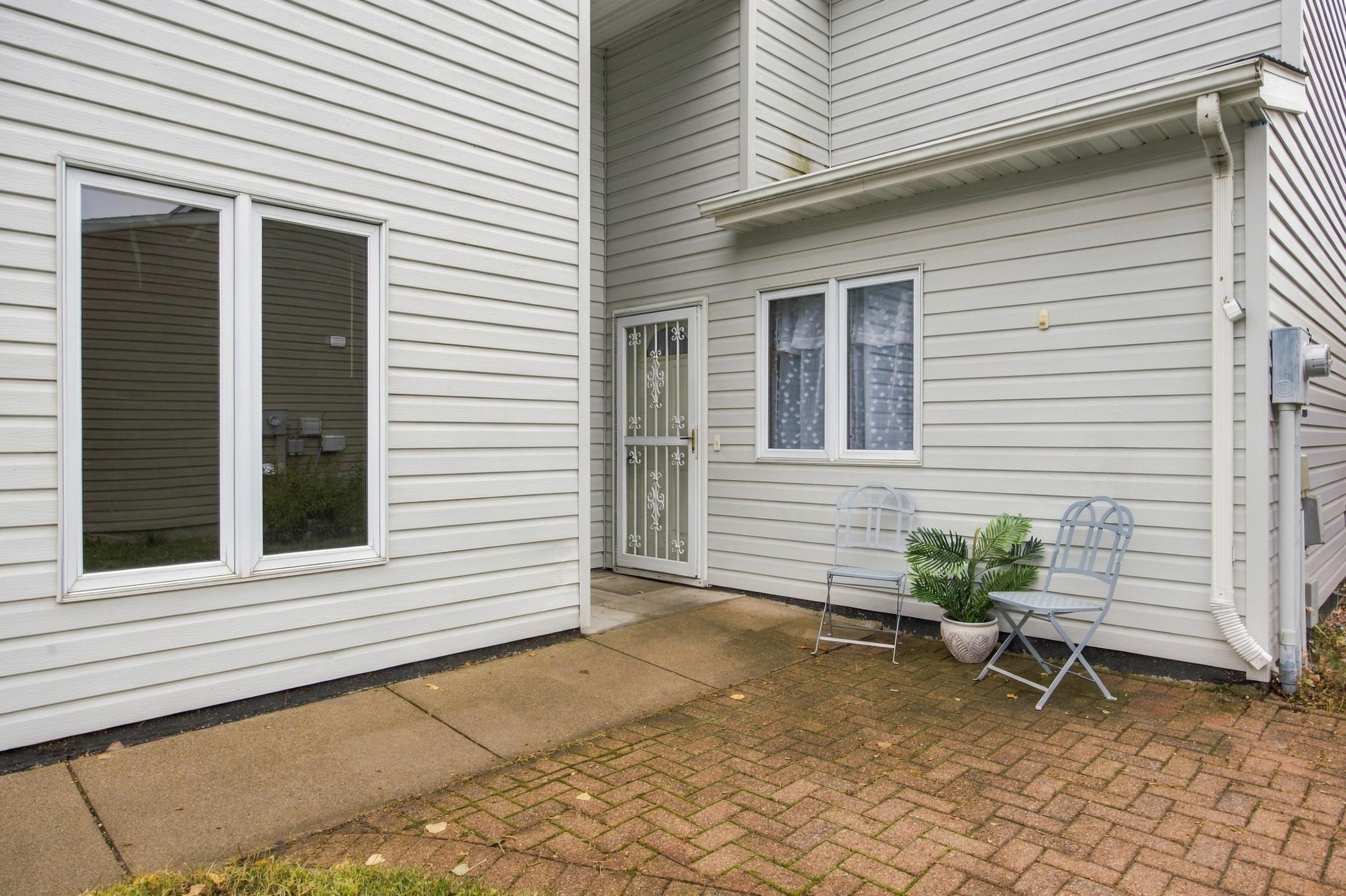 1981 single family home for sale at 2637 29th Avenue S in Moorhead, MN — 3 bed, 2 bath (photo 3 of 34)