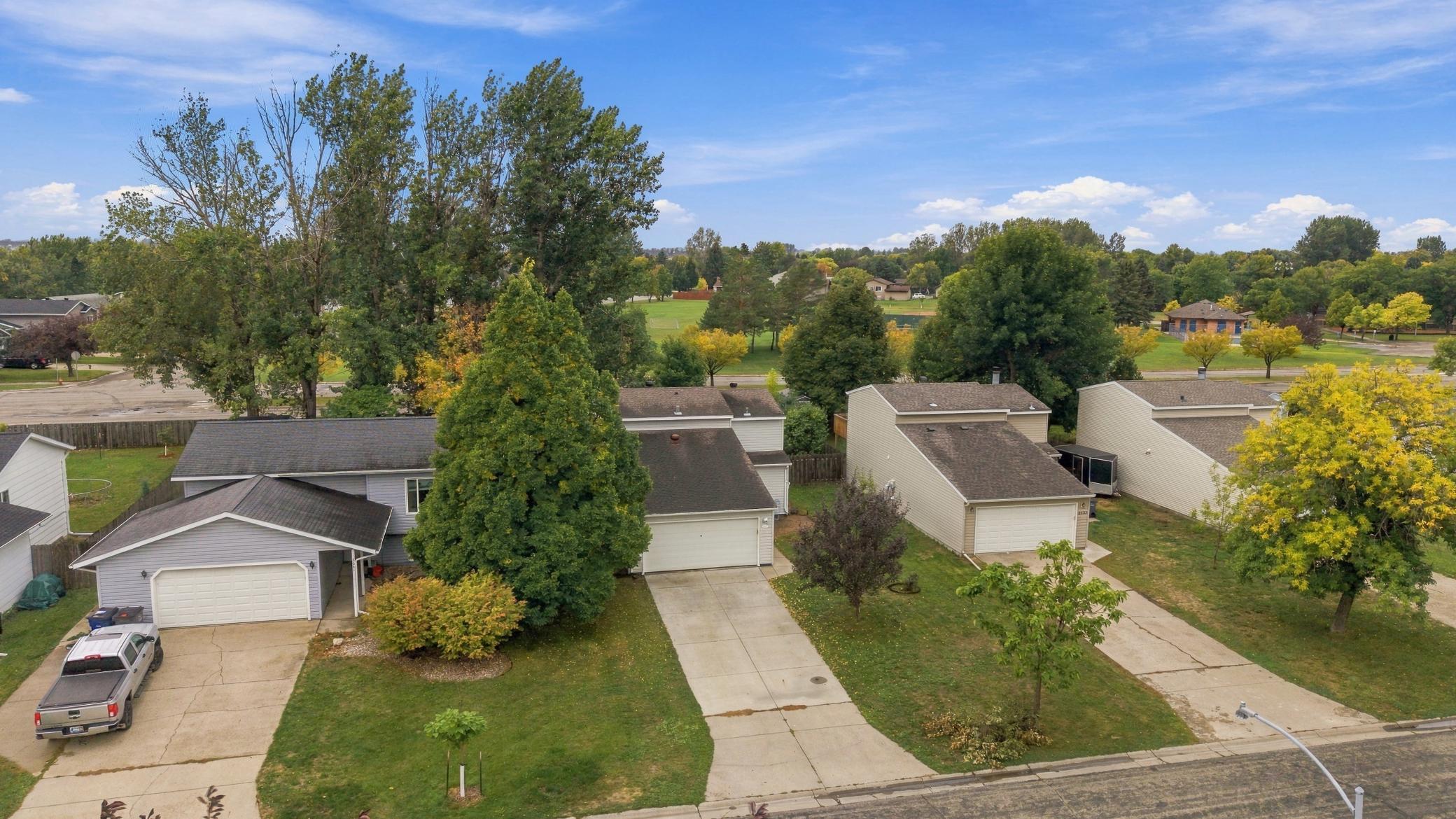 1981 single family home for sale at 2637 29th Avenue S in Moorhead, MN — 3 bed, 2 bath (photo 29 of 34)
