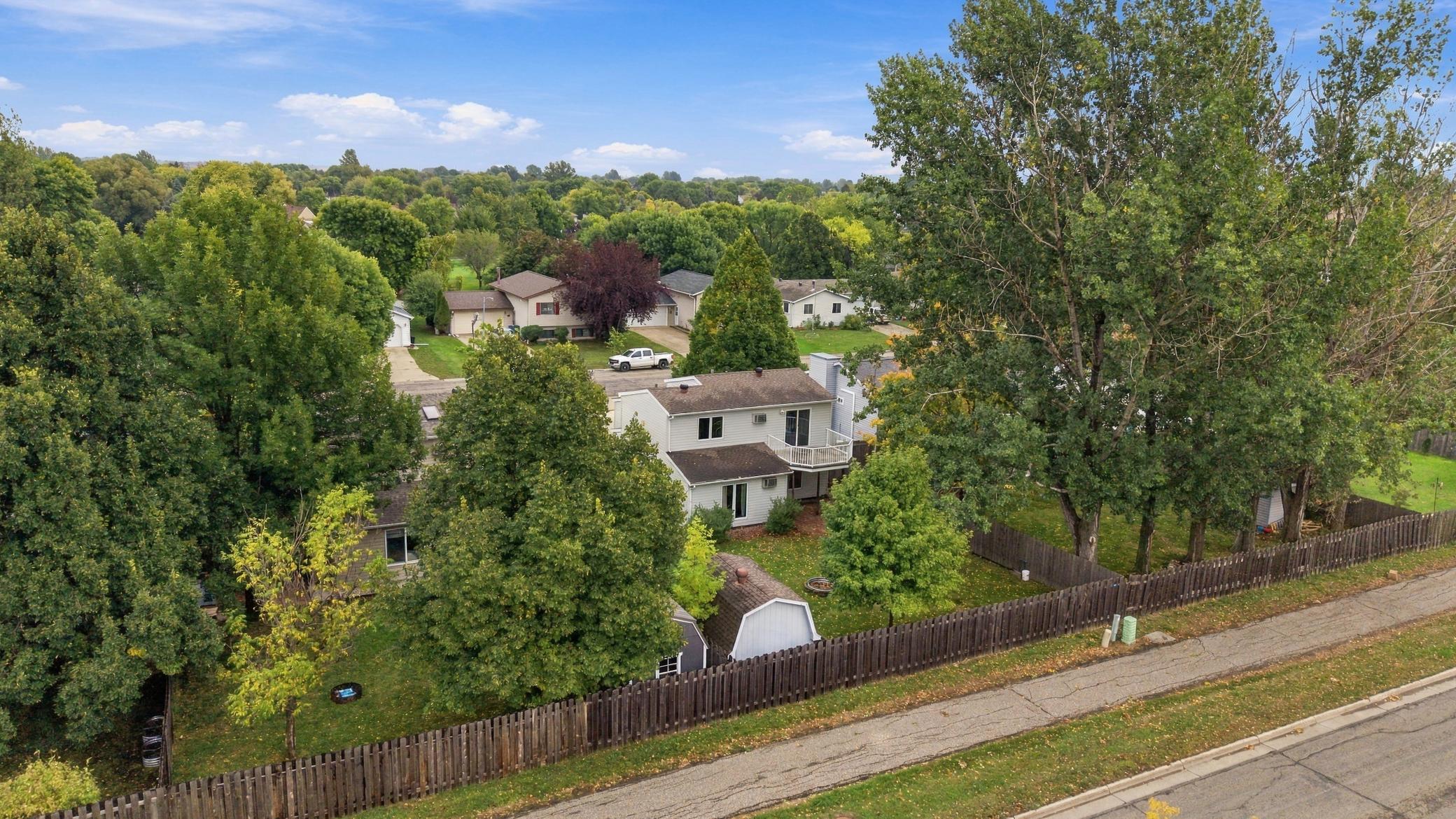 1981 single family home for sale at 2637 29th Avenue S in Moorhead, MN — 3 bed, 2 bath (photo 30 of 34)