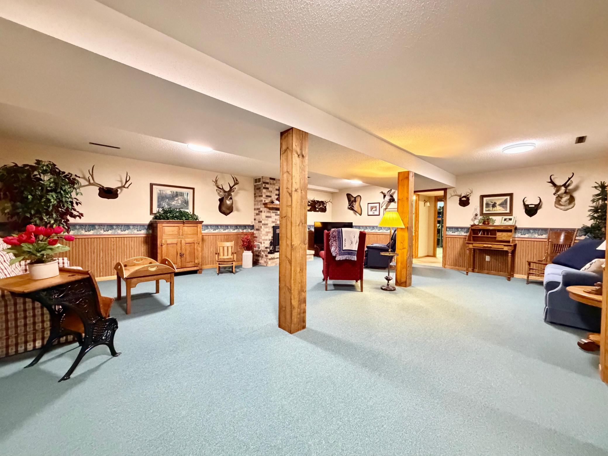 1991 single family home for sale at 2201 Ridgewood Drive in Fergus Falls, MN — 4 bed, 3 bath (photo 22 of 42)