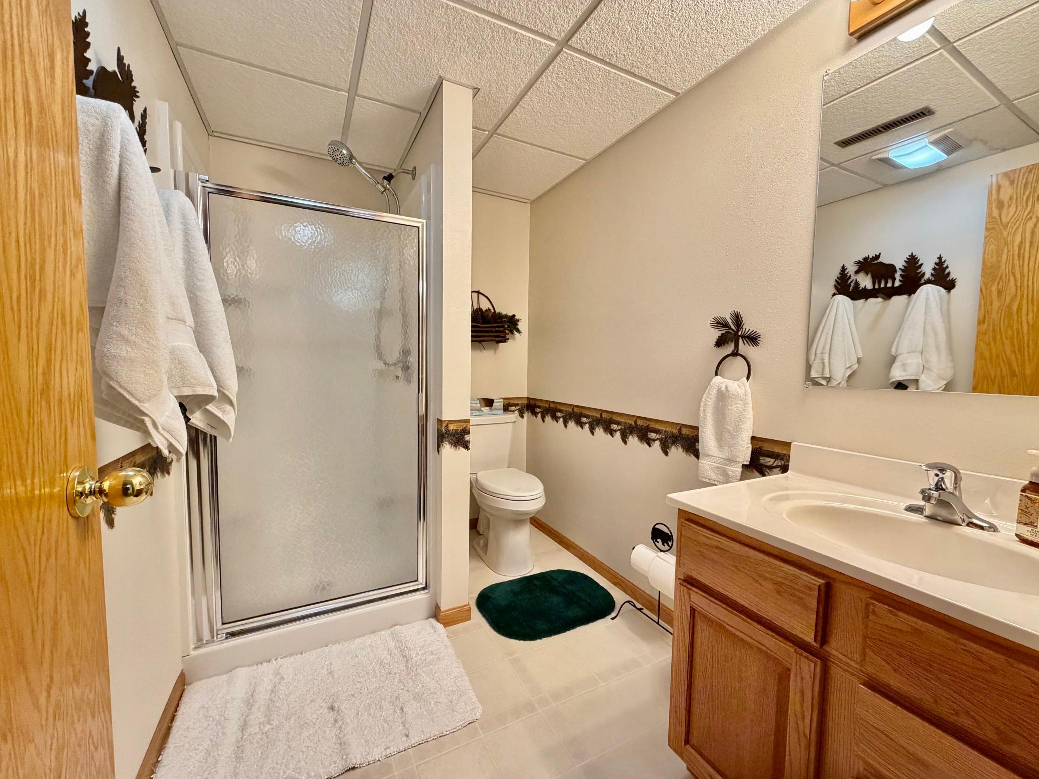 1991 single family home for sale at 2201 Ridgewood Drive in Fergus Falls, MN — 4 bed, 3 bath (photo 27 of 42)