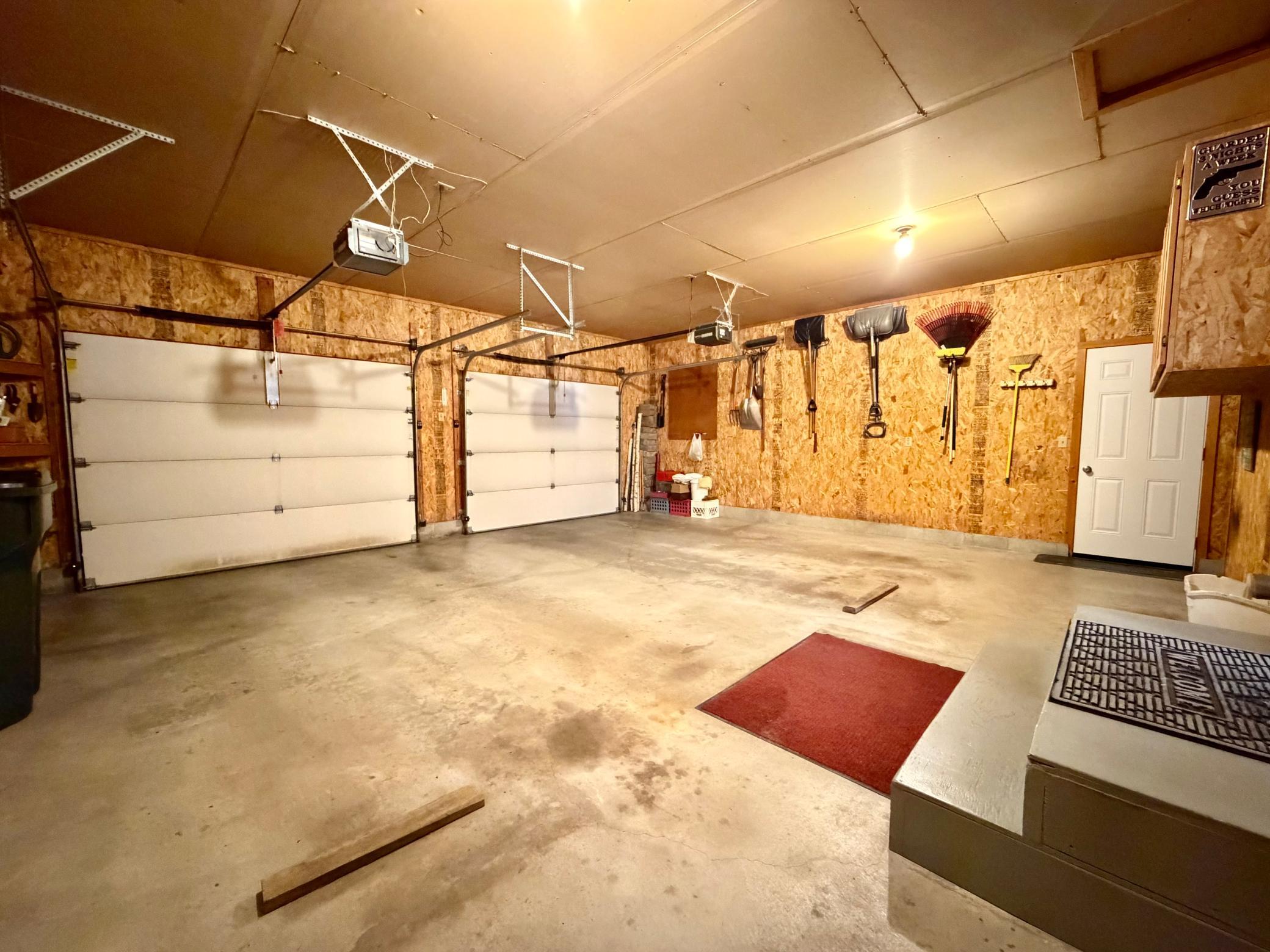 1991 single family home for sale at 2201 Ridgewood Drive in Fergus Falls, MN — 4 bed, 3 bath (photo 30 of 42)