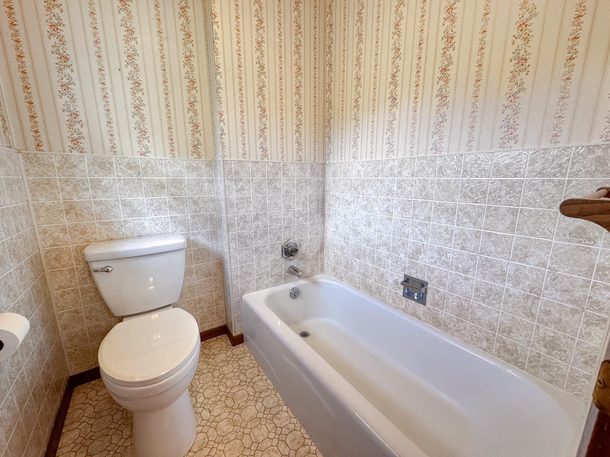 1978 single family home for sale at 615 S Woodland Drive in Fergus Falls, MN — 4 bed, 4 bath (photo 31 of 55)