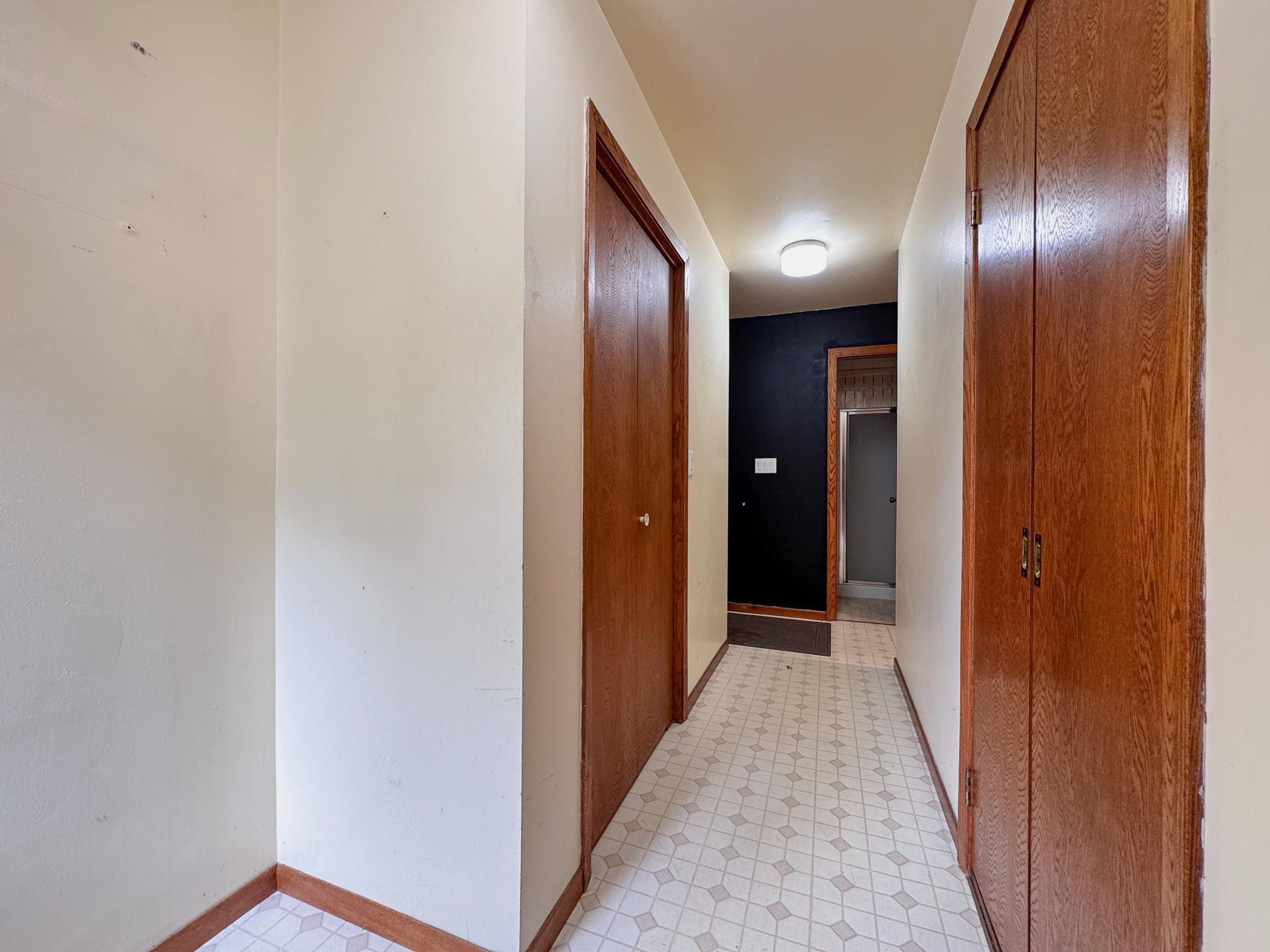 1978 single family home for sale at 615 S Woodland Drive in Fergus Falls, MN — 4 bed, 4 bath (photo 35 of 55)