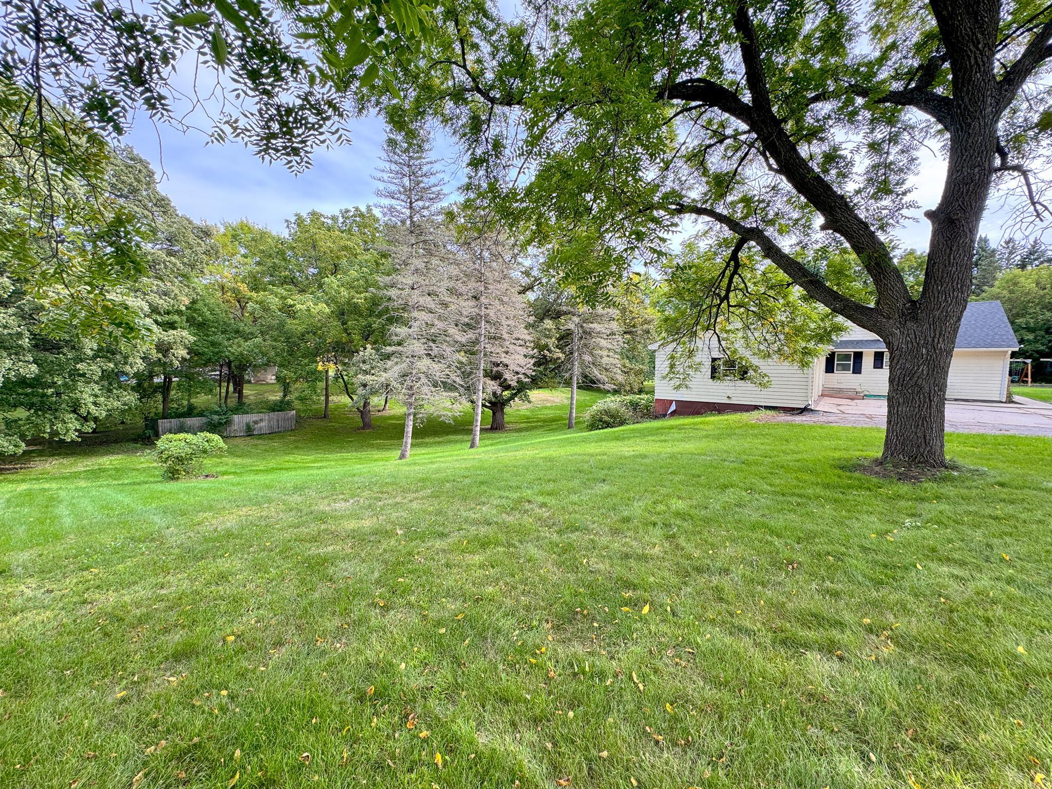 1978 single family home for sale at 615 S Woodland Drive in Fergus Falls, MN — 4 bed, 4 bath (photo 48 of 55)