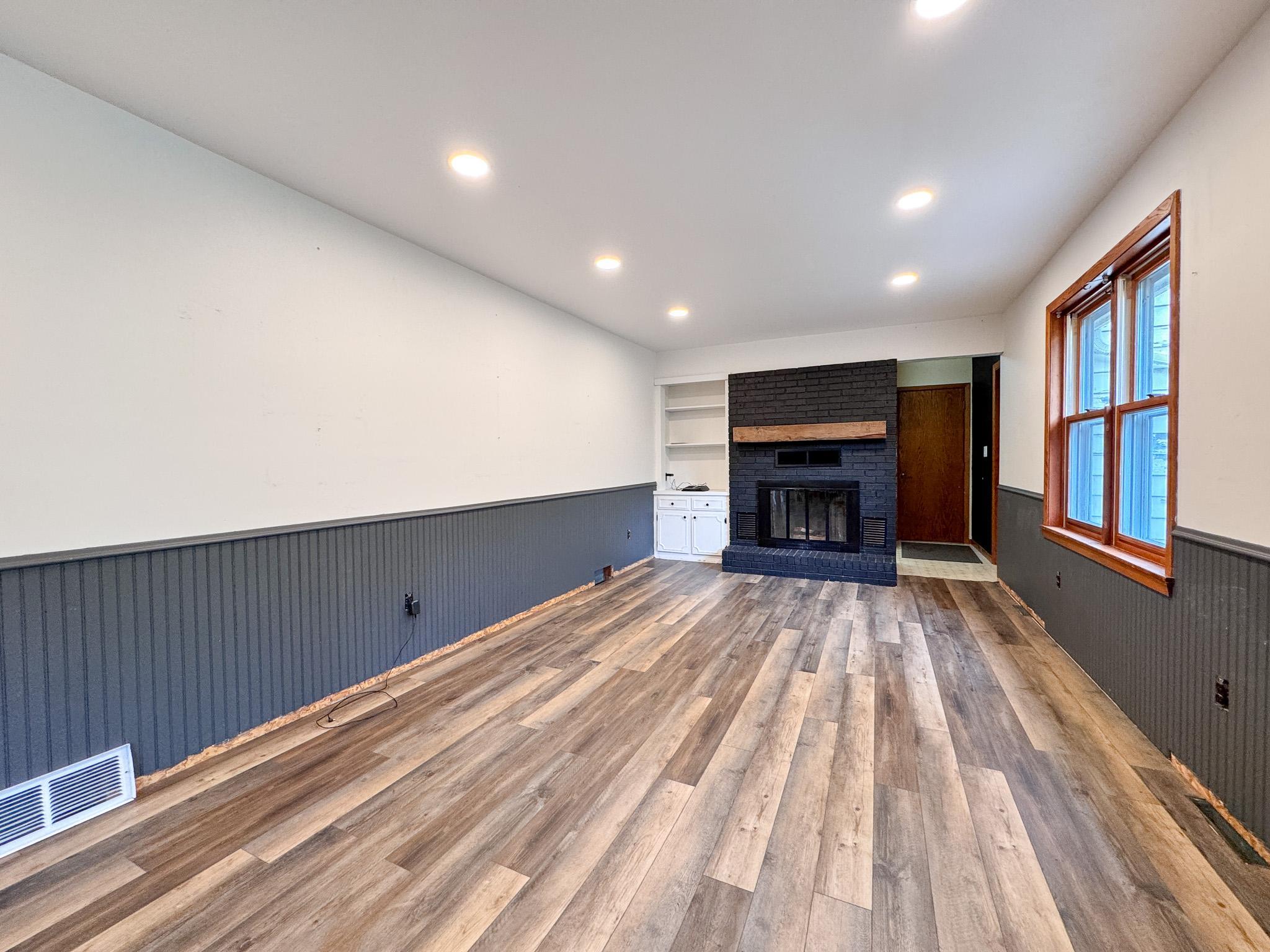1978 single family home for sale at 615 S Woodland Drive in Fergus Falls, MN — 4 bed, 4 bath (photo 10 of 55)