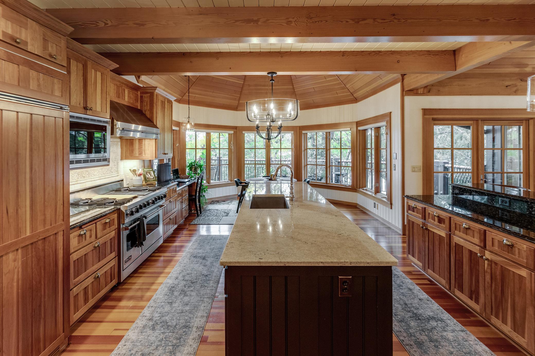 2000 single family home for sale at 32485 Timberlane Point in Breezy Point, MN — 6 bed, 7 bath (photo 13 of 125)