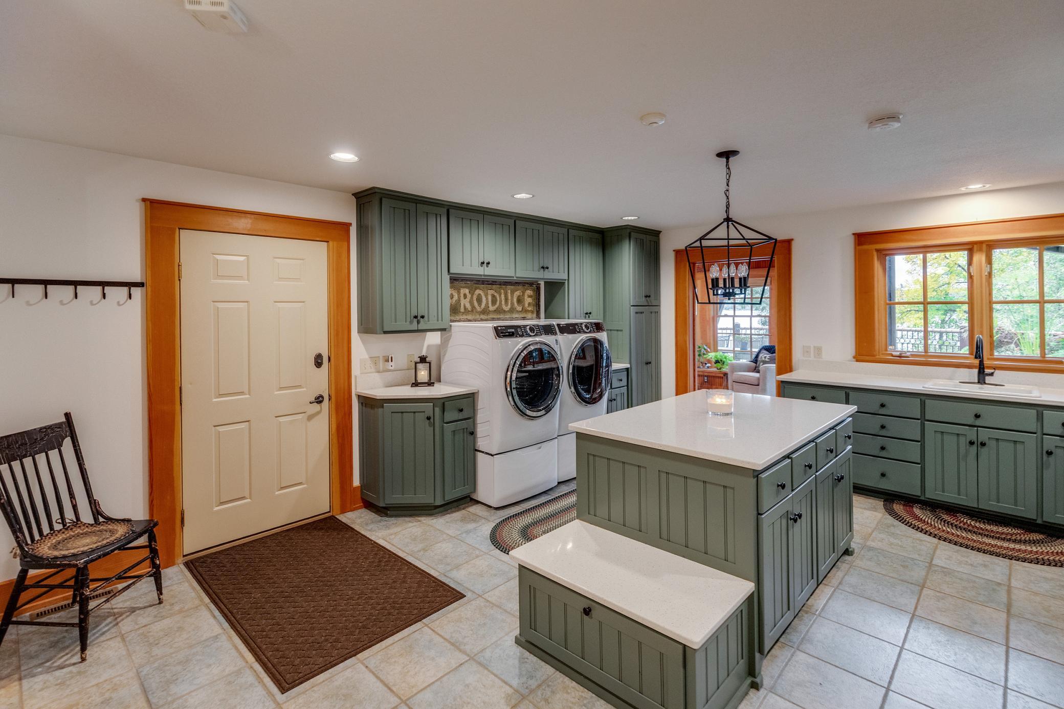 2000 single family home for sale at 32485 Timberlane Point in Breezy Point, MN — 6 bed, 7 bath (photo 23 of 125)