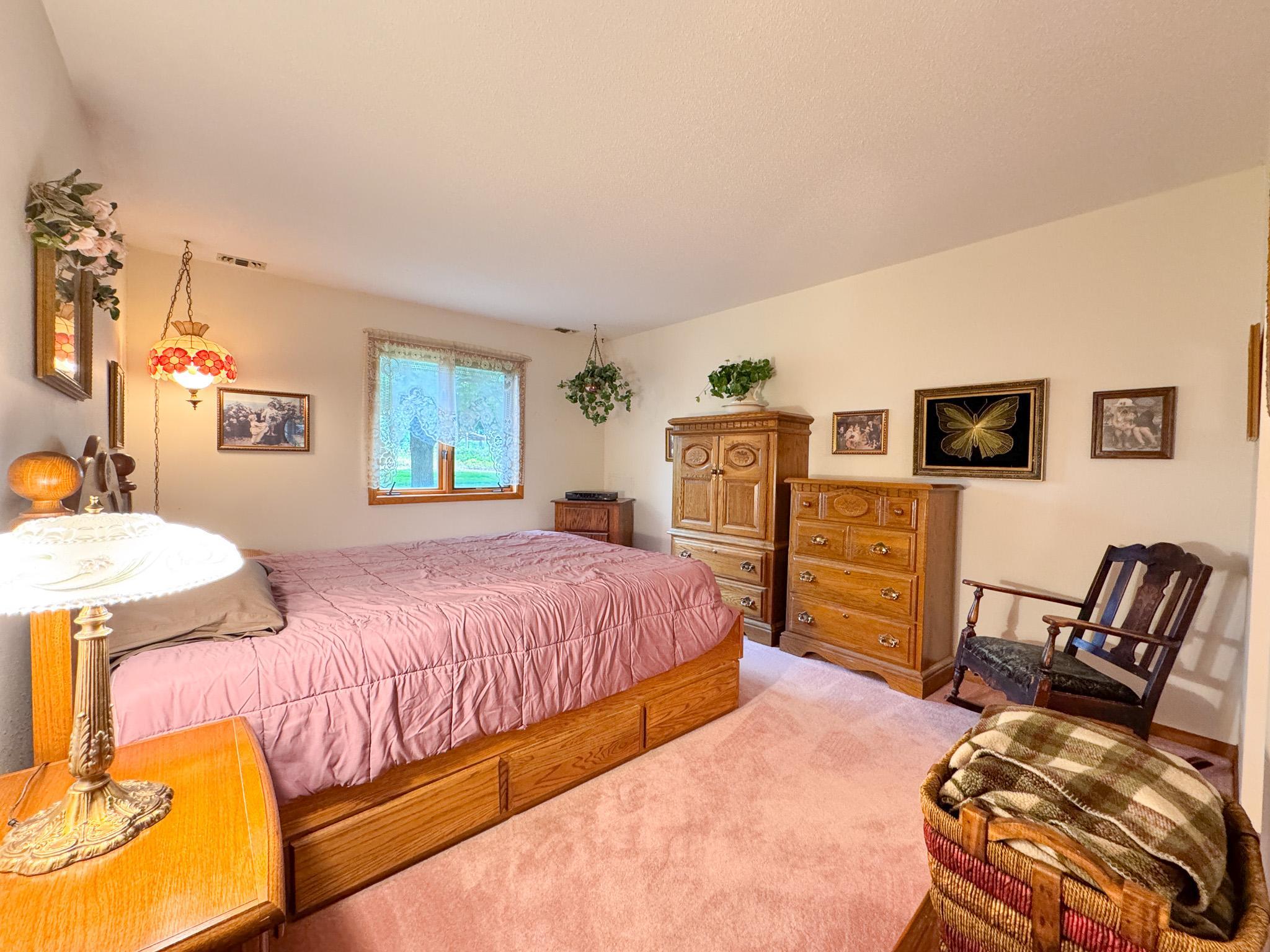 1980 condo for sale at 400 Kennedy Park Circle, Unit 102 in Fergus Falls, MN — 2 bed, 2 bath (photo 18 of 41)
