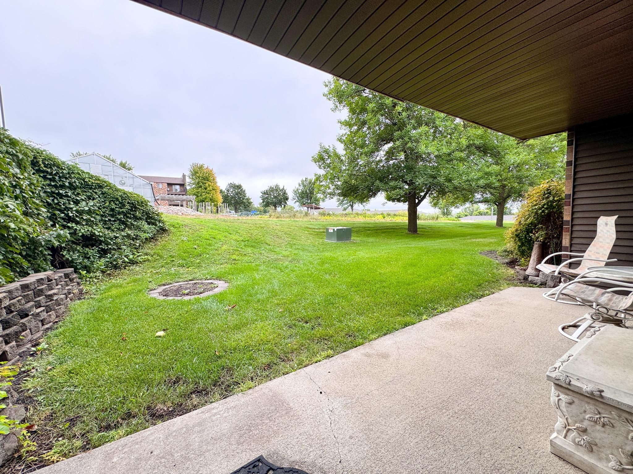 1980 condo for sale at 400 Kennedy Park Circle, Unit 102 in Fergus Falls, MN — 2 bed, 2 bath (photo 31 of 41)