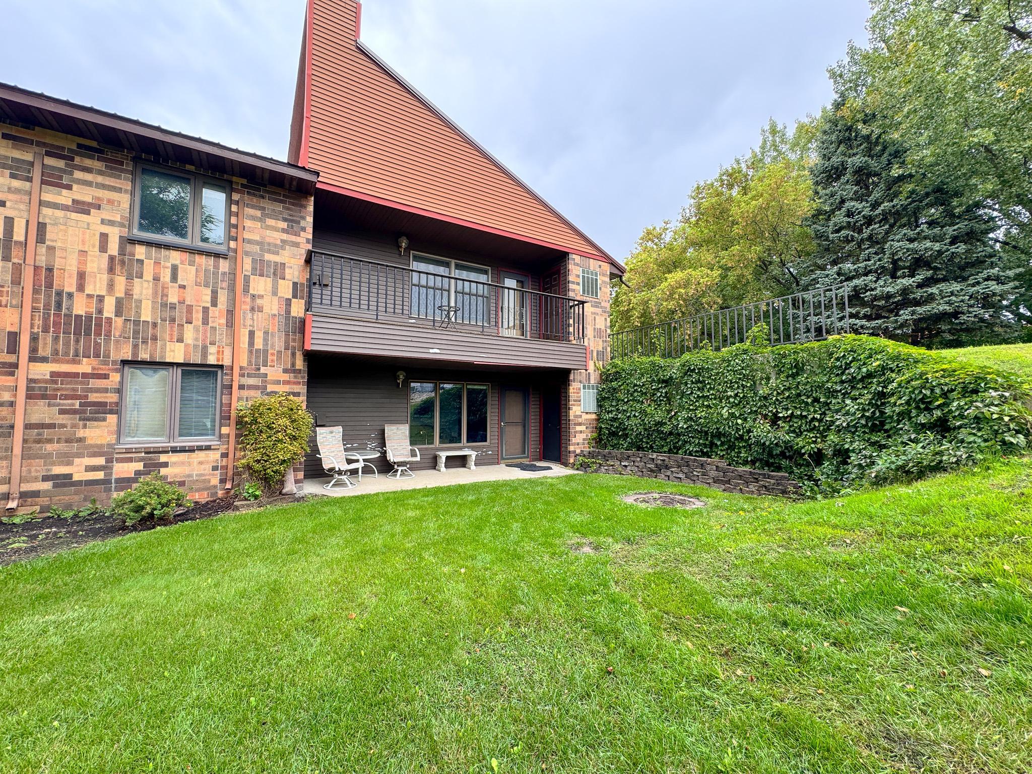 1980 condo for sale at 400 Kennedy Park Circle, Unit 102 in Fergus Falls, MN — 2 bed, 2 bath (photo 40 of 41)