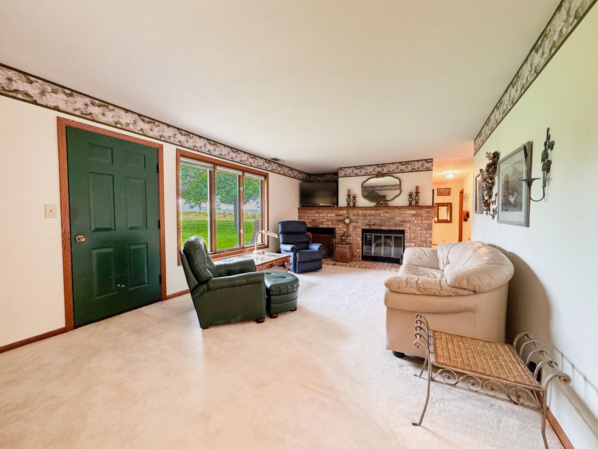 1980 condo for sale at 400 Kennedy Park Circle, Unit 102 in Fergus Falls, MN — 2 bed, 2 bath (photo 7 of 41)