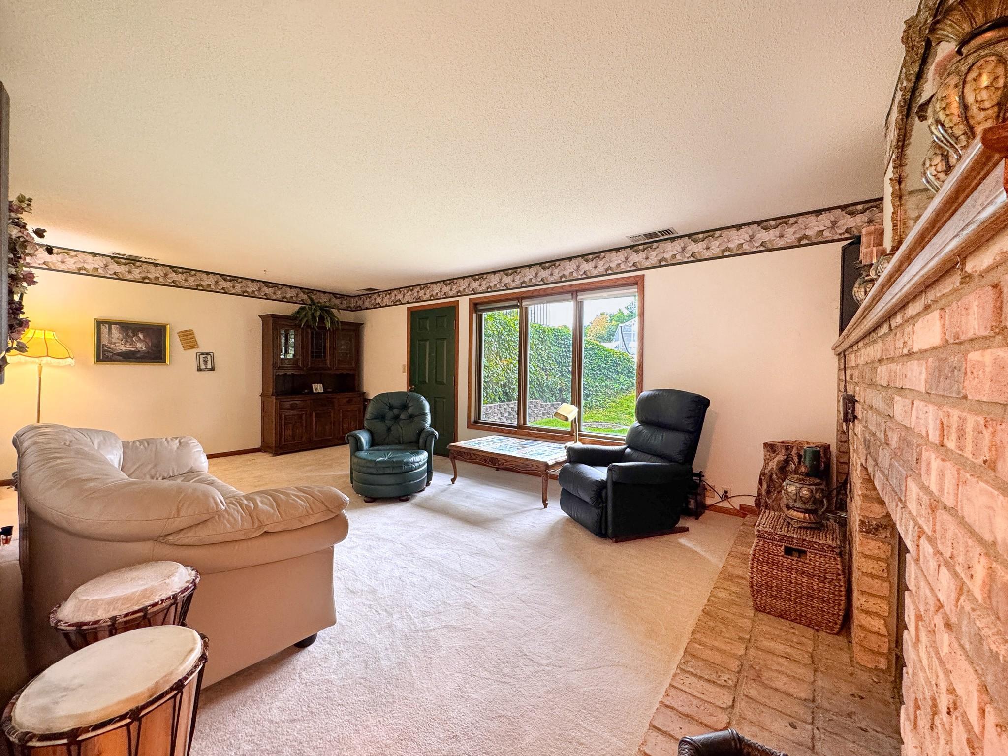 1980 condo for sale at 400 Kennedy Park Circle, Unit 102 in Fergus Falls, MN — 2 bed, 2 bath (photo 10 of 41)