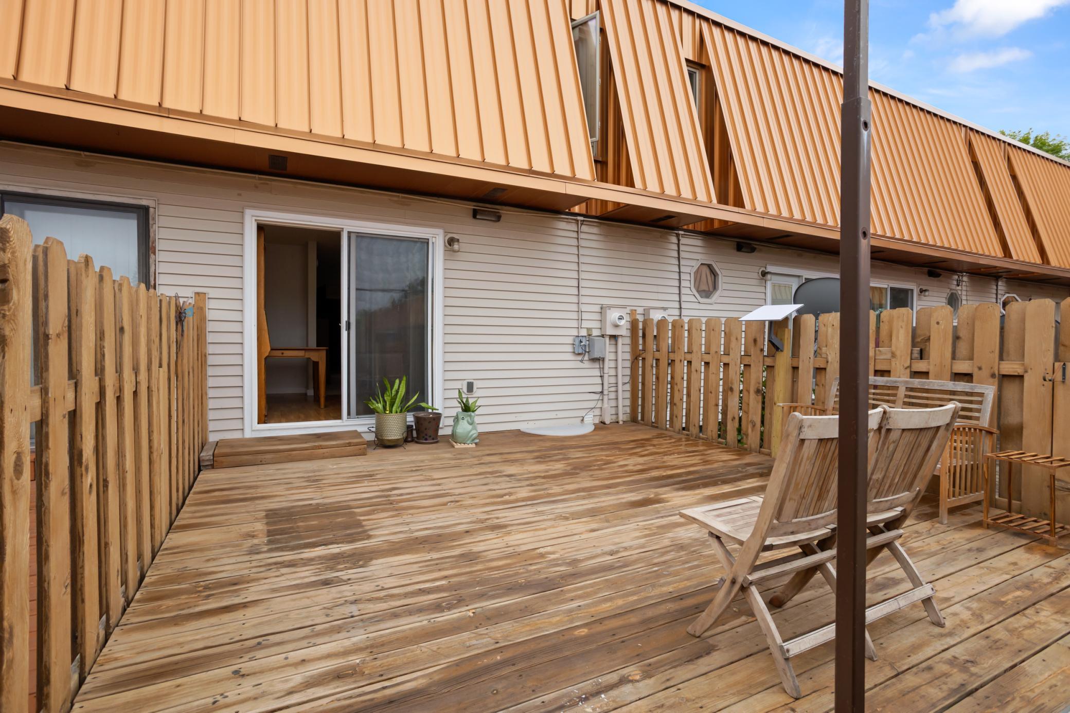 1977 condo for sale at 338 13th Avenue E in West Fargo, ND — 2 bed, 2 bath (photo 18 of 38)