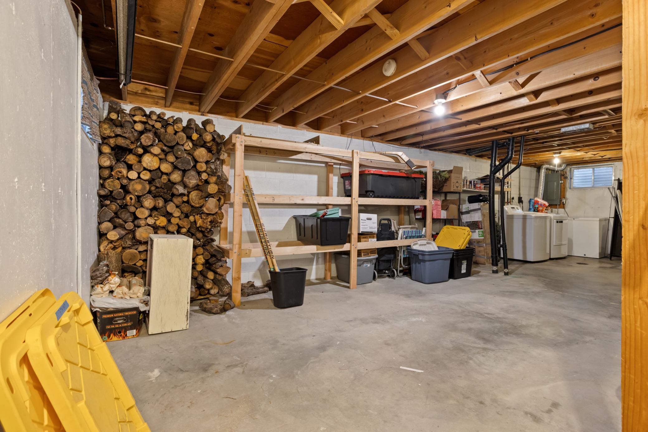 1977 condo for sale at 338 13th Avenue E in West Fargo, ND — 2 bed, 2 bath (photo 28 of 38)