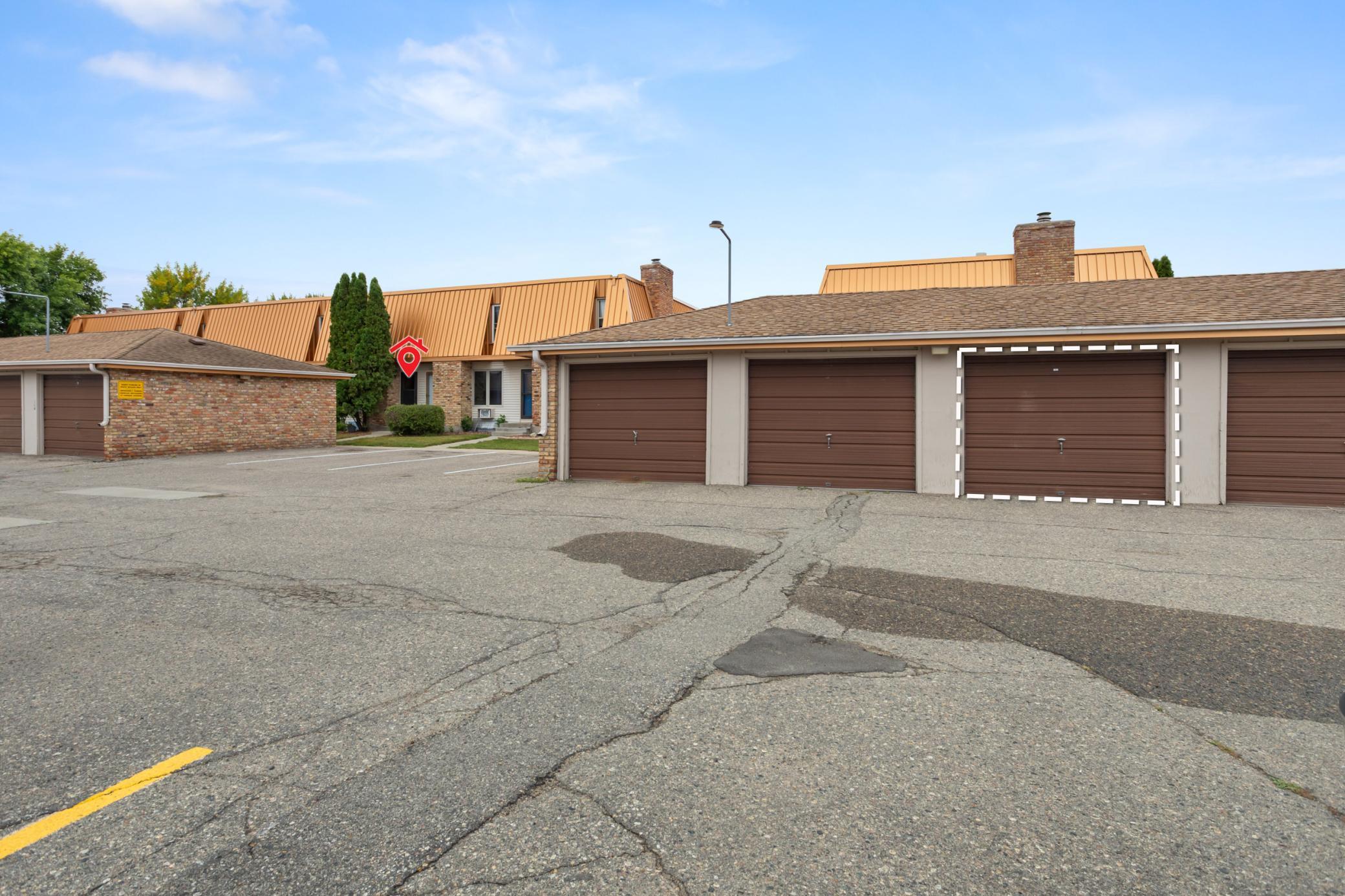 1977 condo for sale at 338 13th Avenue E in West Fargo, ND — 2 bed, 2 bath (photo 31 of 38)