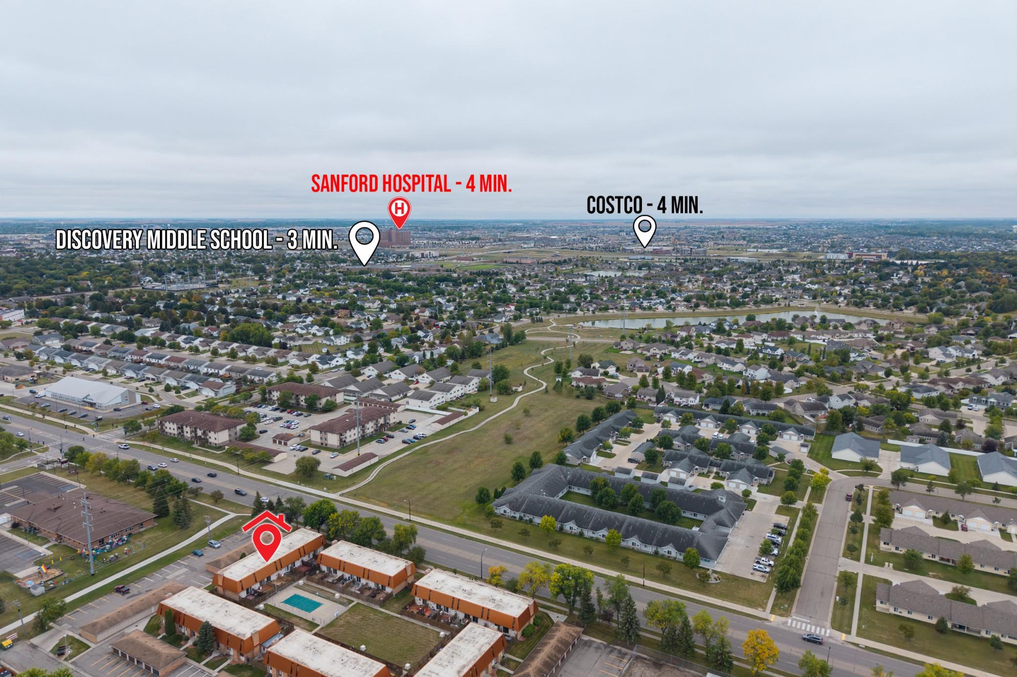 1977 condo for sale at 338 13th Avenue E in West Fargo, ND — 2 bed, 2 bath (photo 37 of 38)