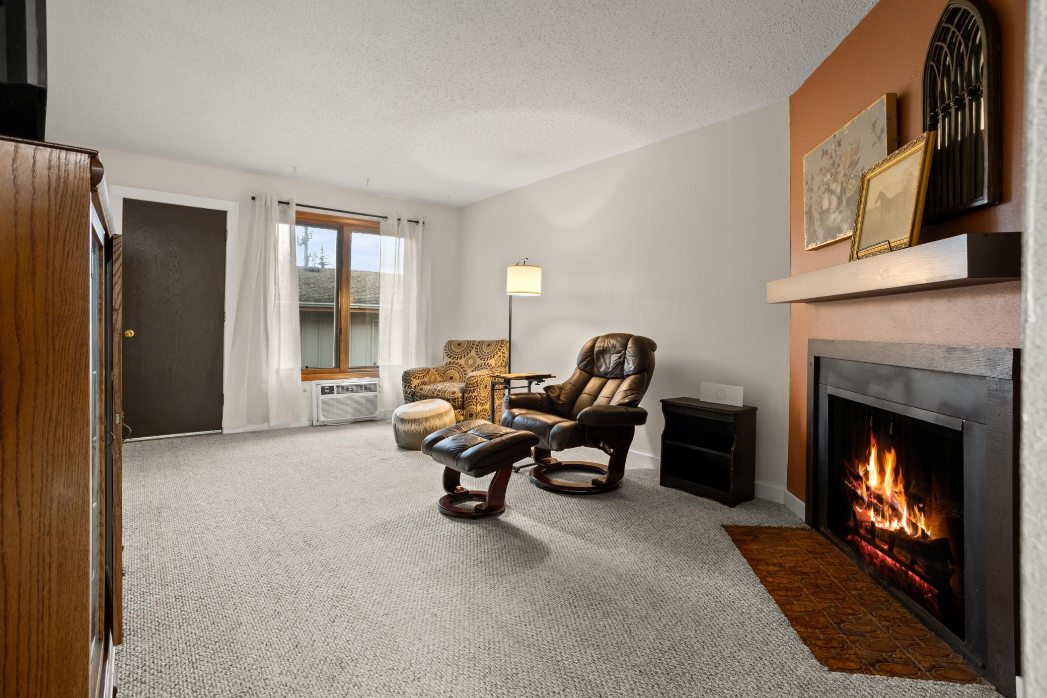 1977 condo for sale at 338 13th Avenue E in West Fargo, ND — 2 bed, 2 bath (photo 9 of 38)