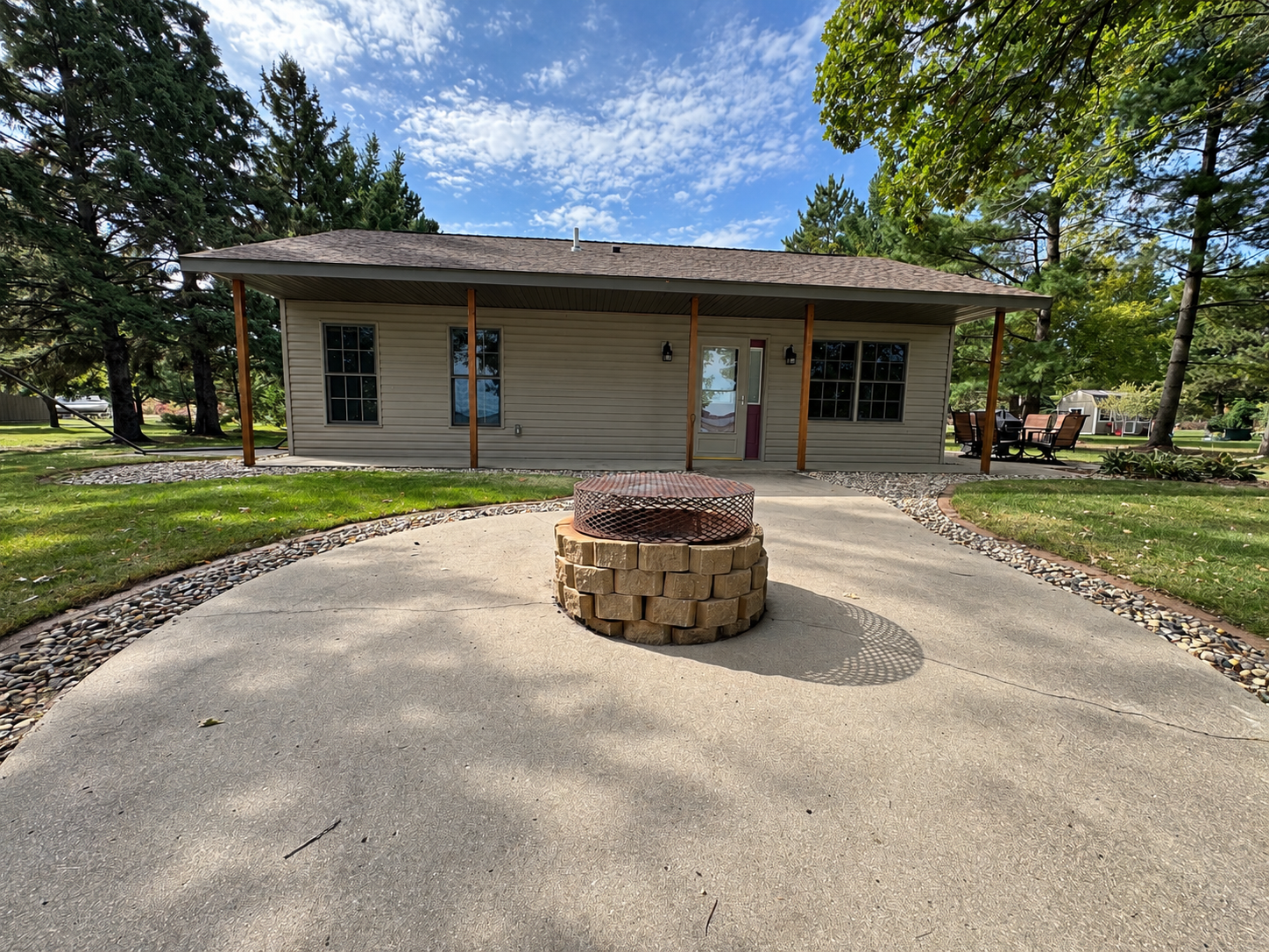 2003 single family home for sale at 44701 Miller Beach Road in Ottertail, MN — 2 bed, 1 bath (photo 19 of 35)
