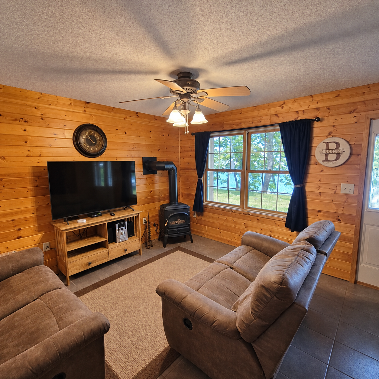 2003 single family home for sale at 44701 Miller Beach Road in Ottertail, MN — 2 bed, 1 bath (photo 26 of 35)