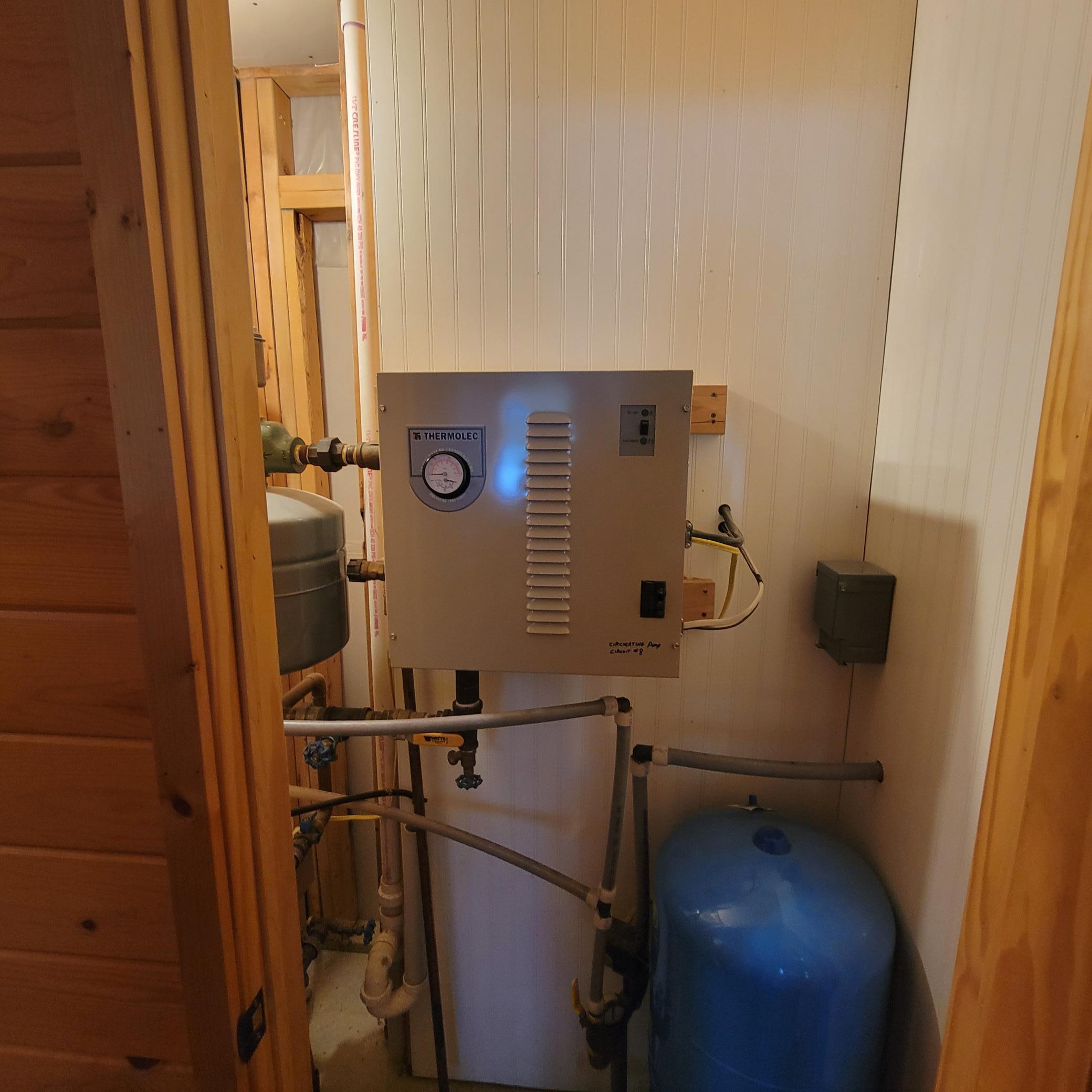 2003 single family home for sale at 44701 Miller Beach Road in Ottertail, MN — 2 bed, 1 bath (photo 7 of 35)