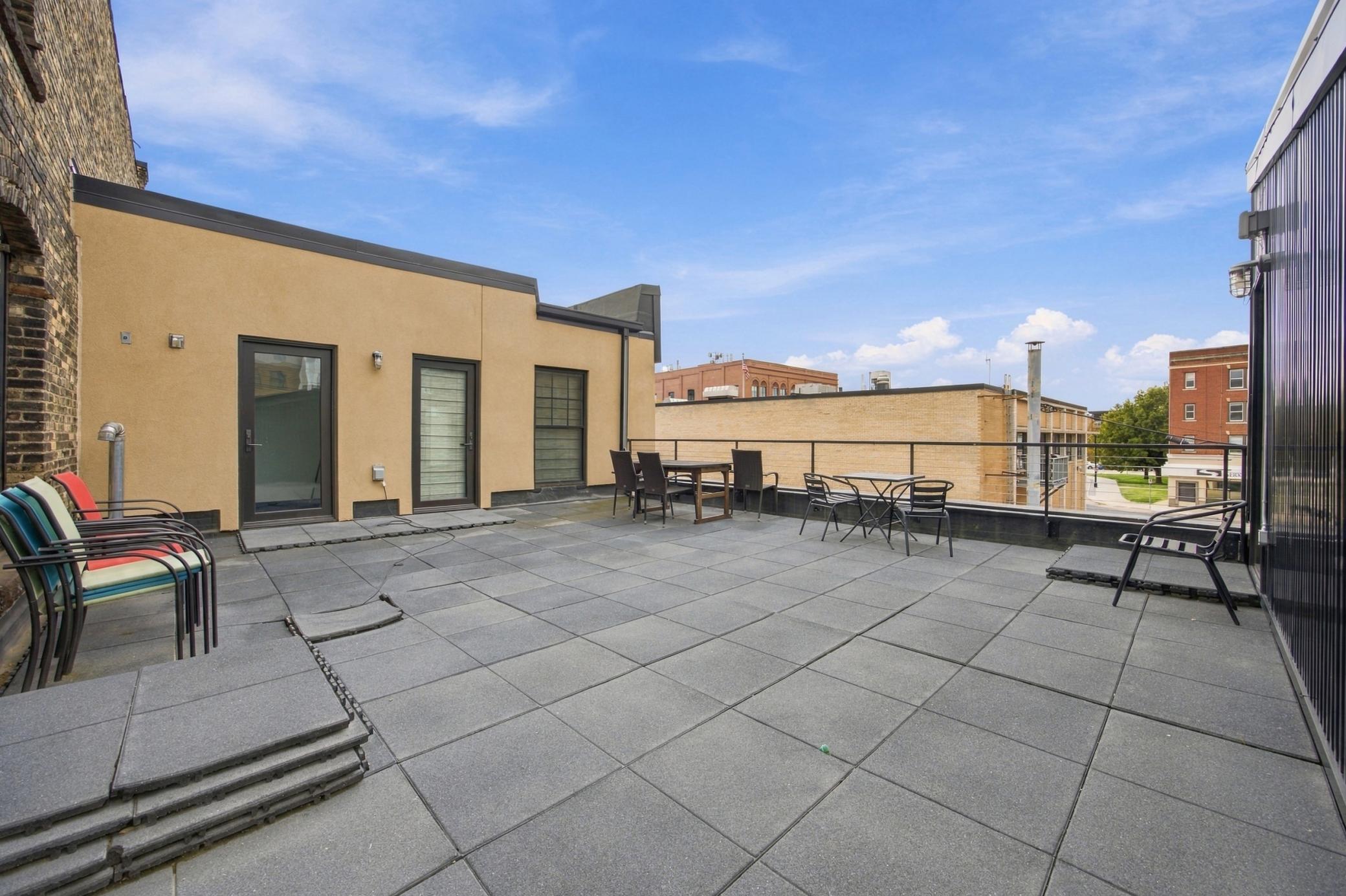 1907 condo for sale at 627 Northern Pacific Avenue N, Unit 205 in Fargo, ND — 1 bed, 2 bath (photo 21 of 24)