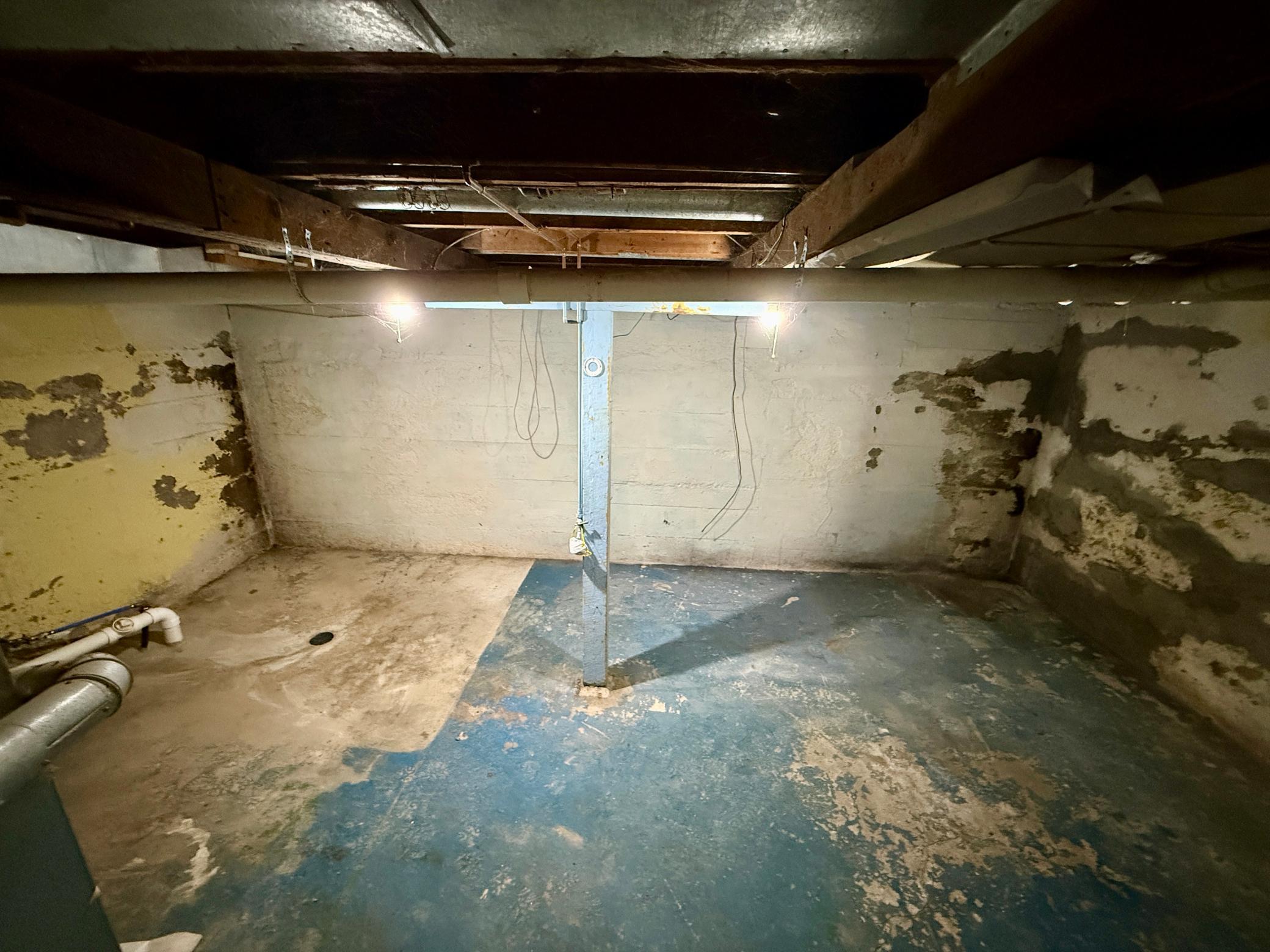 1931 single family home for sale at 1033 2nd Street SE in Valley City, ND — 2 bed, 1 bath (photo 12 of 13)