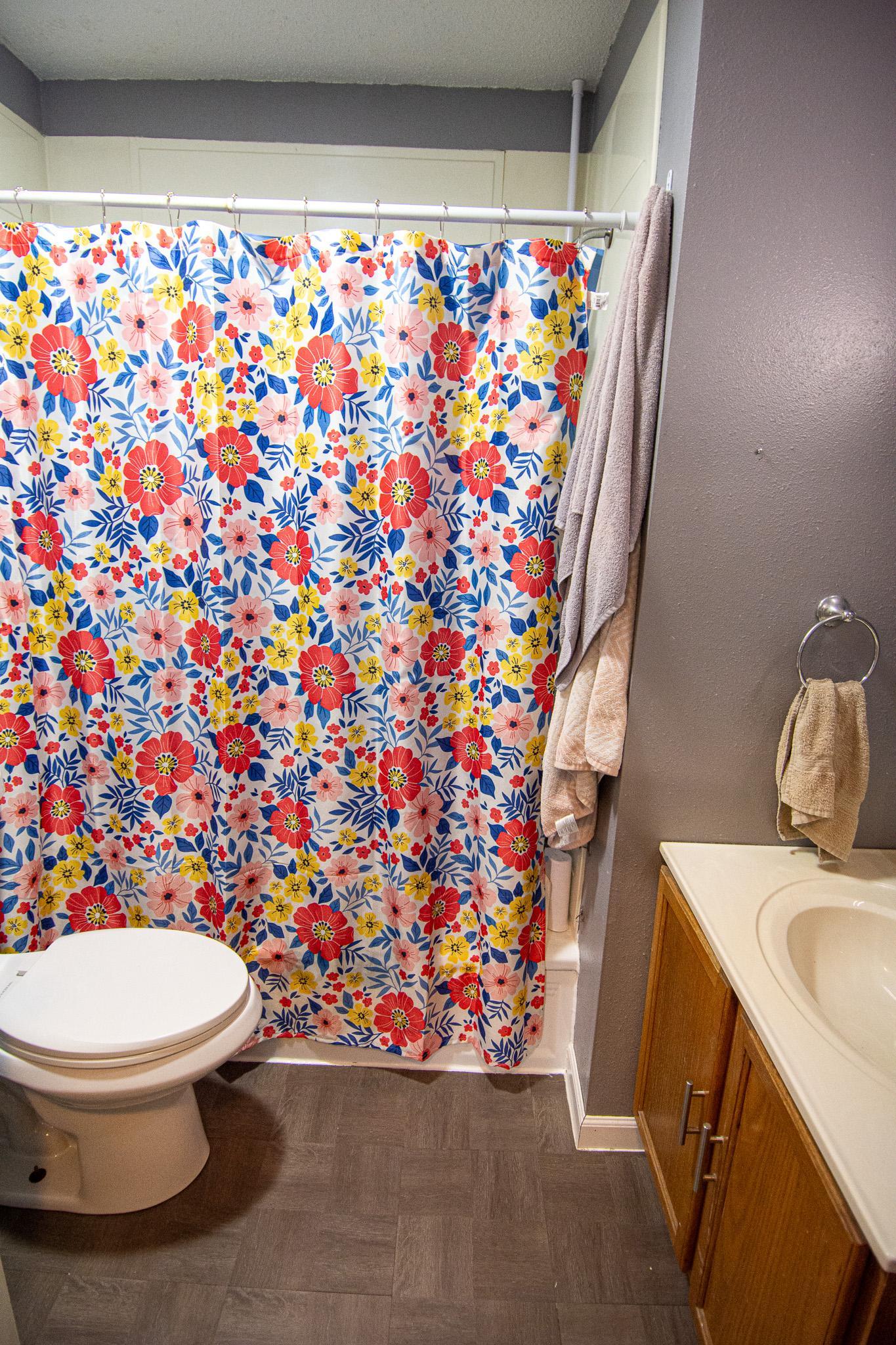 1936 single family home for sale at 321 State Avenue N in Thief River Falls, MN — 2 bed, 1 bath (photo 11 of 32)