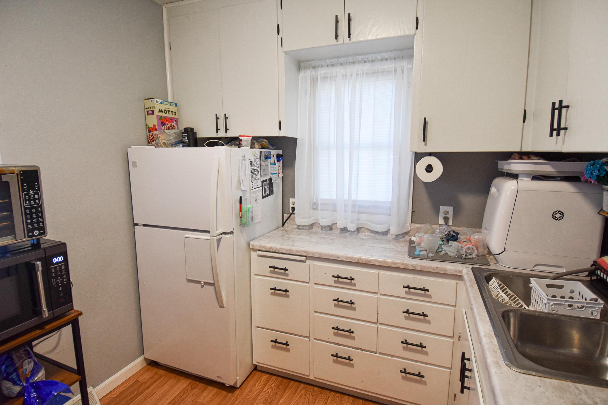 1936 single family home for sale at 321 State Avenue N in Thief River Falls, MN — 2 bed, 1 bath (photo 15 of 32)