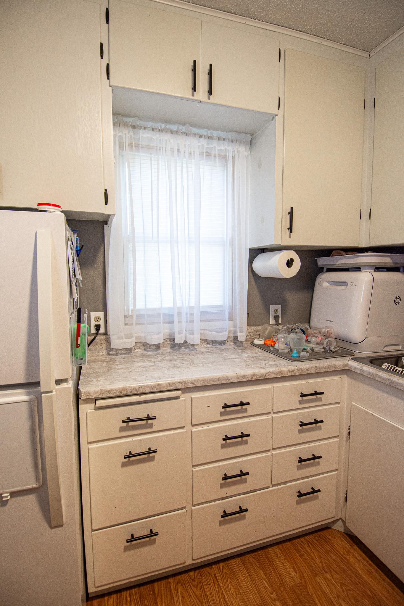 1936 single family home for sale at 321 State Avenue N in Thief River Falls, MN — 2 bed, 1 bath (photo 16 of 32)